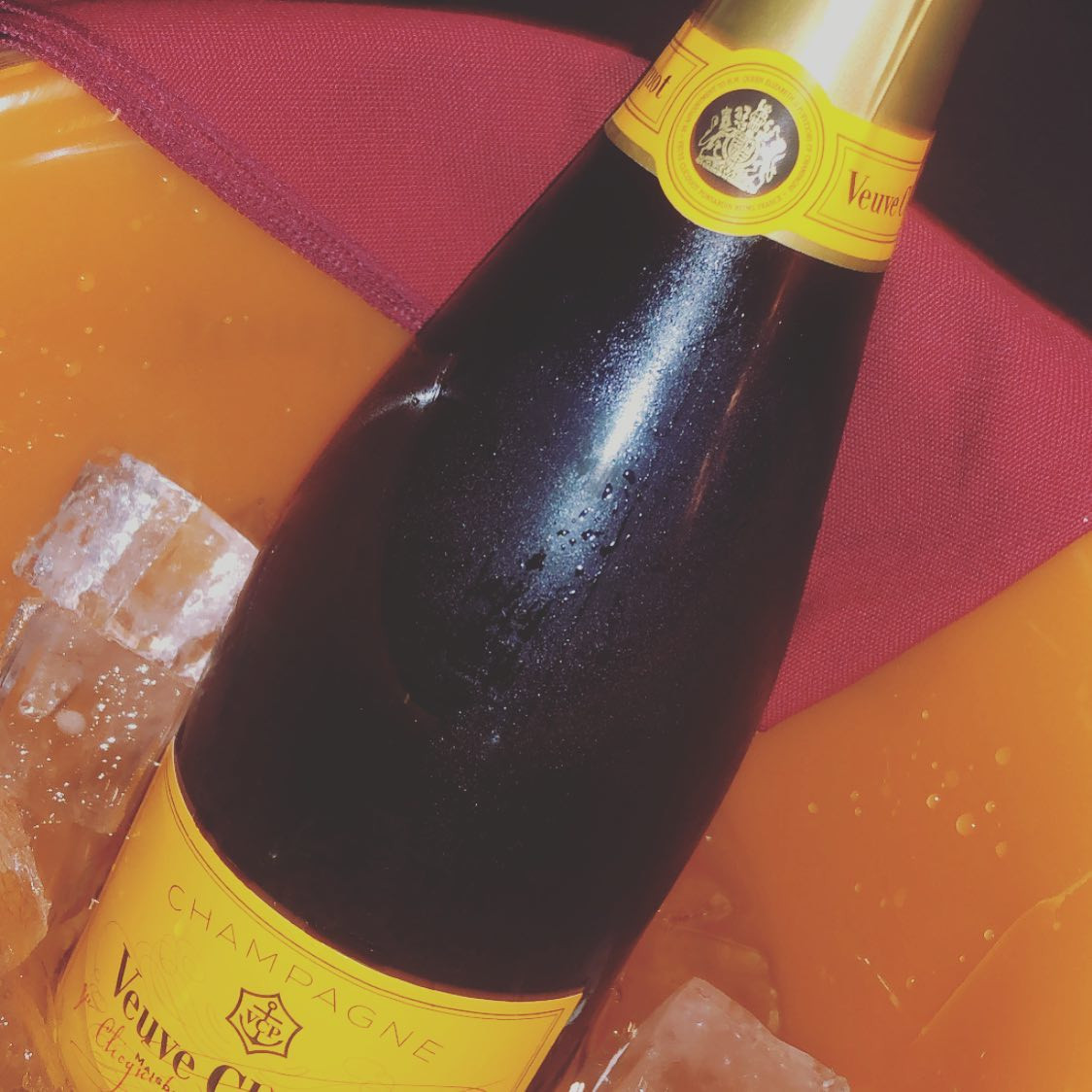 ・
・
ヴーヴイエロー🍾‪‪❤︎‬
・
・
#宮城#宮城県#仙台#仙台市#国分町#分町#キャバクラ#キャバ#キャバ嬢#ヴーヴ・クリコ#ヴーヴ#イエロー#ヴーヴイエロー#club Richard