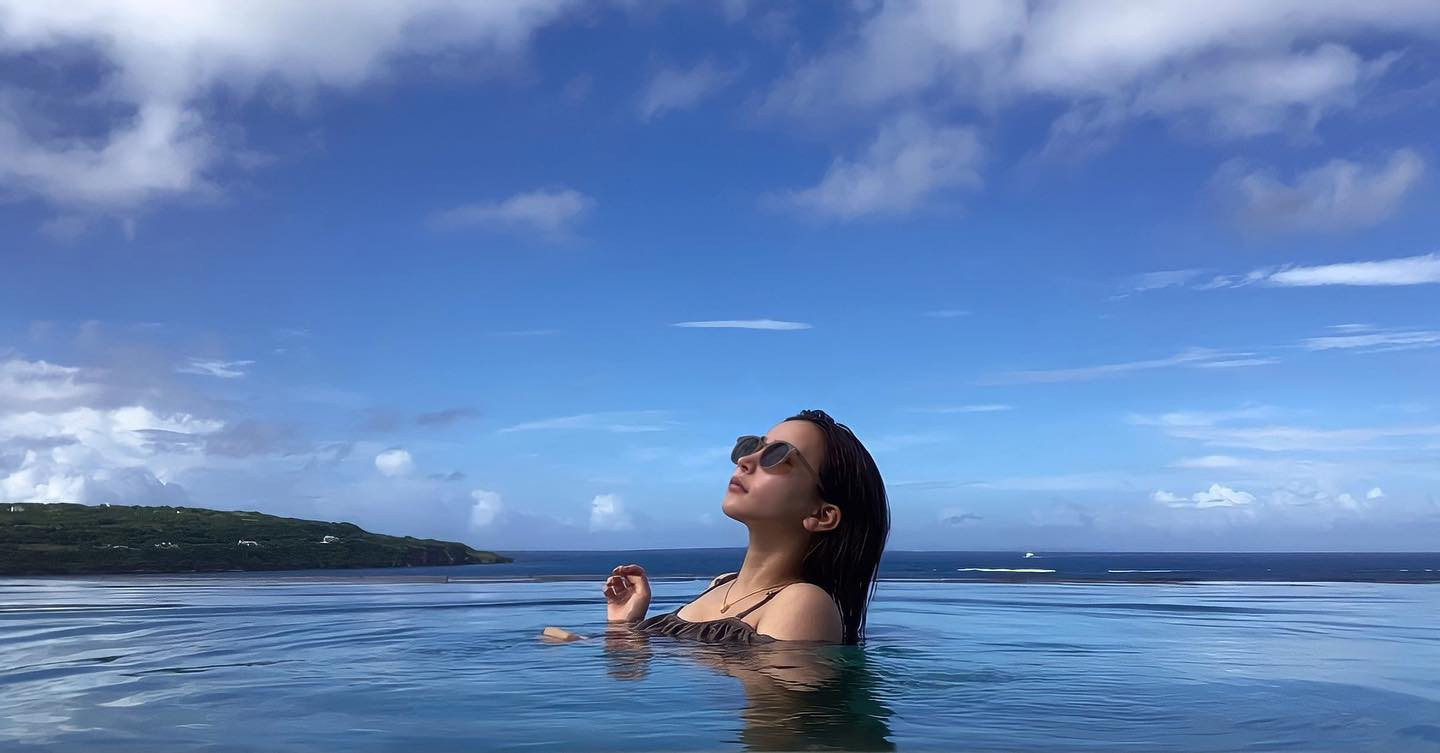 ･
1日目のチルマリゾートのプールにて👙💗
めっちゃいいホテルだからもっとゆっくりしたかった...🐌

 #沖縄  #沖縄旅行  #チルマリゾート #instagood  #instalike  #instalikes  #instastyle 
 #follow4likes  #f4f  #f4l  #girl  #love  #selfie 
 #followｍe  #fashion  #instagram  #instapic 
 #フォローミー #仙台  #国分町  #キャバ嬢 #thenewyo