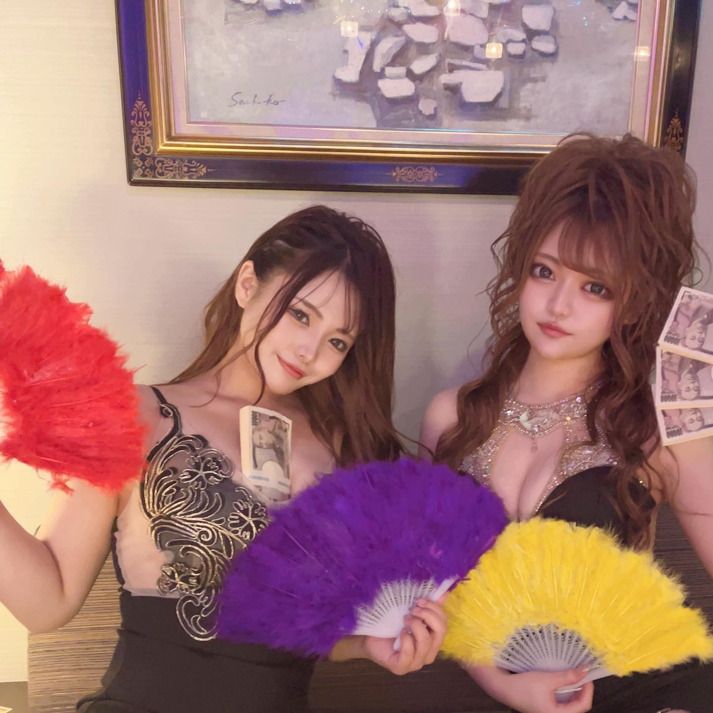 今日と明日はお休みです🌸

.
.

イベントってなんやかんや
始まってしまえば
楽しいみたいなとこある

.
.
.

#バブリー #時差スタグラム #イベント #ロングドレス #盛り髪