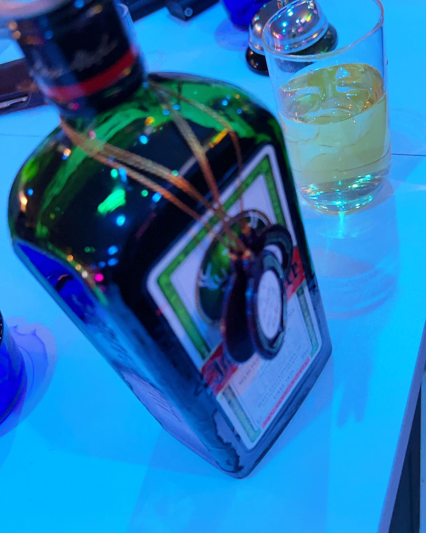 混ぜるな危険！

今日も朝Blueオープンしまーす😊

#Bar
#Blue
#kabukicho
#歌舞伎町
#shinjuku
#新宿
#旅行
#海
#ダイビング
#ライセンス取得
#夏
#ハッピー
#ファインダー越しの世界
#divermag
#underwater
#iPhone
#GOPRO
#Canon
#Ricoh
#THETA
#OLYMPUS
#tough
#TG-6