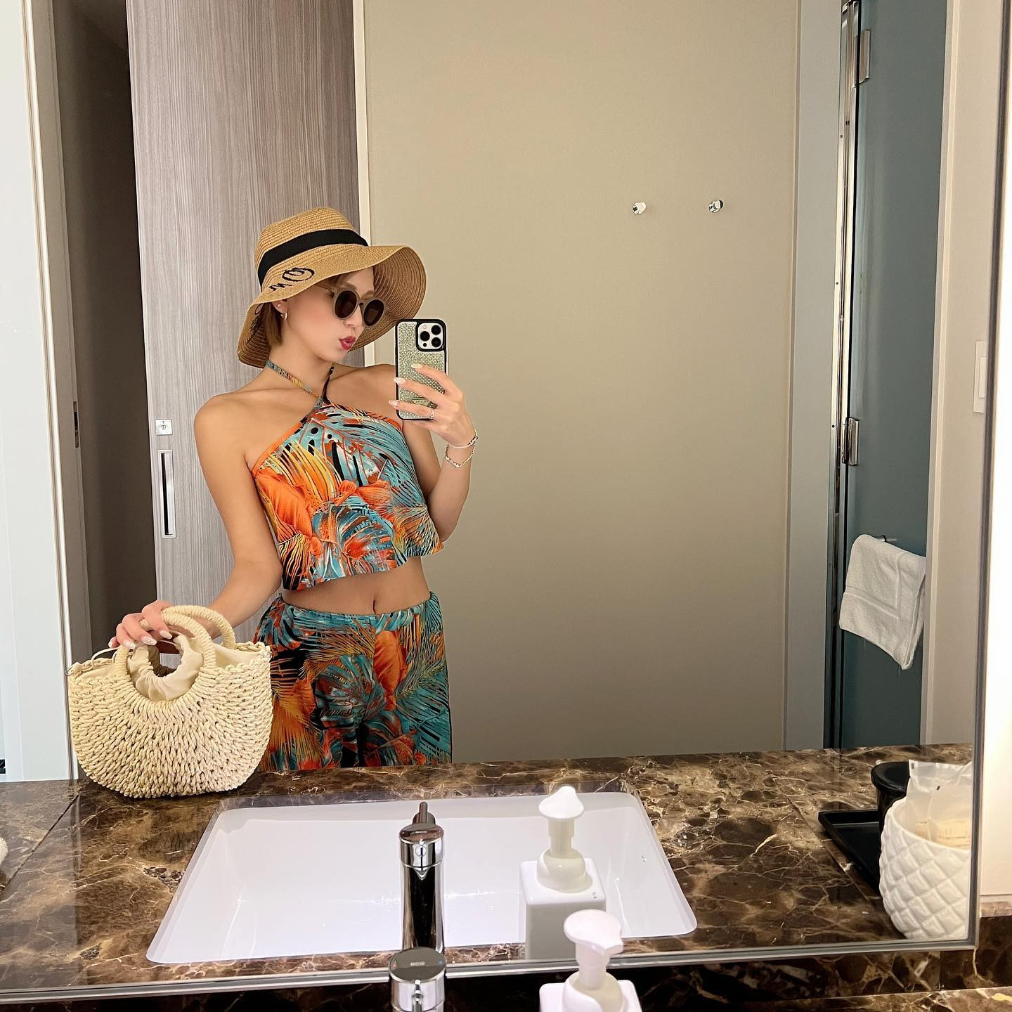 _

石垣また行きたいな🌺

#北海道 #札幌 #すすきの #キャバ嬢 #赤倉はるか