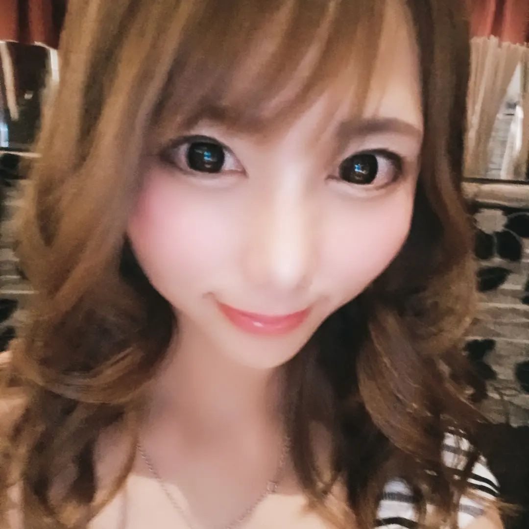 あれ❔またぶれた‼️　

#クラブヘレナ　#響きグループ　#水妃由羅　#札幌　#すすきの　#北海道　#ニュークラブ　#ニュークラ嬢　#すすきのニュークラ　#ラウンジ　#ラウンジ嬢　#キャバクラ　#キャバ嬢　#ホステス　#道産子　#美女スタグラム　#求人　#自撮り　#ヘアアレンジ　#キャバキャバ