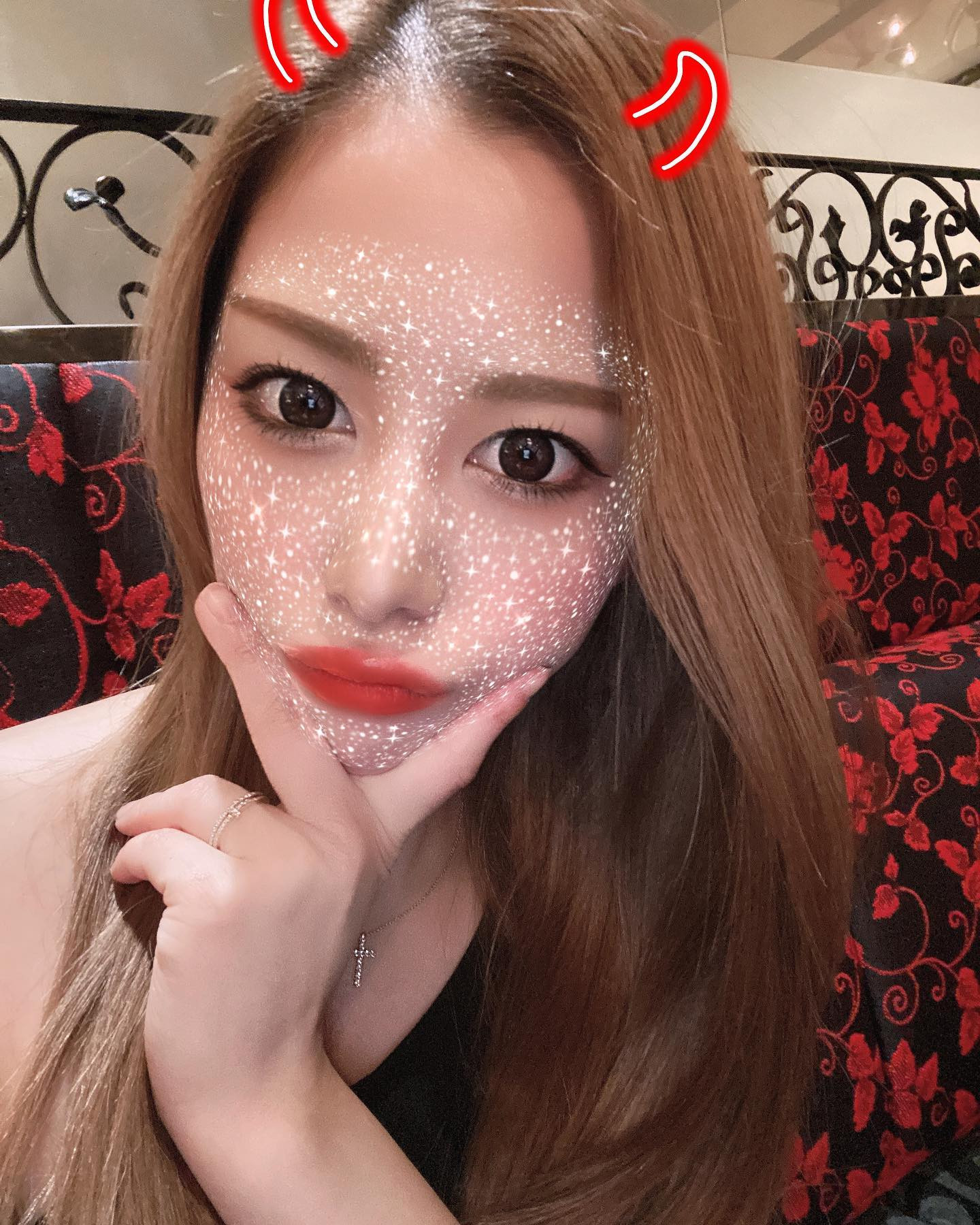 ハロウィンやりたかったな🥲🧟‍♀️❤️(まだ言うか笑)

@helena_hibikigroup 

　#クラブヘレナ #ヘレナ #響グループ #水沢愛美 #札幌 #すすきの #北海道 #ニュークラブ #ニュークラ嬢 #すすきのニュークラ #ラウンジ #ラウンジ嬢 #キャバクラ #キャバ嬢 #ホステス #道産子 #美女スタグラム #求人 #自撮り #ヘアアレンジ #キャバキャバ #hokkaido #sapporo #susukino #helena #hibikigroup #champagne #l4