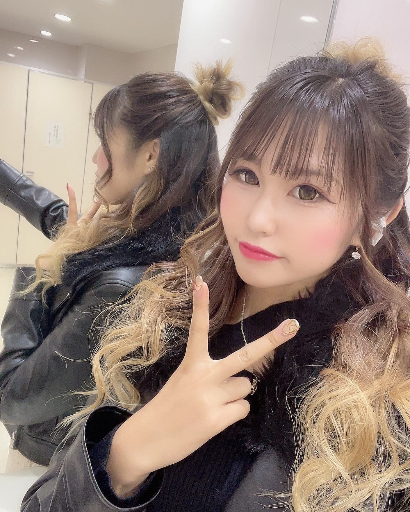 今日も出勤😇

@helena_hibikigroup 

#クラブヘレナ　#響グループ　#天海莉央奈　#札幌　#すすきの　#北海道　#ニュークラブ　#ニュークラ嬢　#すすきのニュークラ　#ラウンジ　#ラウンジ嬢　#キャバクラ　#キャバ嬢　#ホステス　#道産子　#美女スタグラム　#求人　#自撮り　#ヘアアレンジ　#キャバキャバ#札幌観光#お酒#酔っ払い#歌舞伎町#錦#中州#国分町#お酒好きと繋がりたい#自撮り#いいね返し