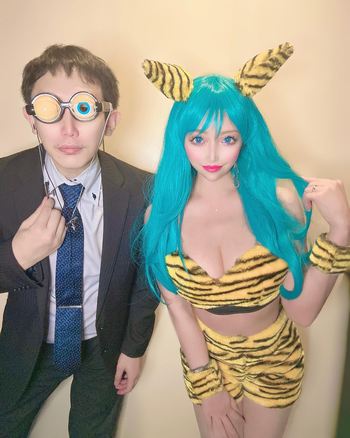 面白ゆうさんと🥹🤟

#歌舞伎町 #キャバクラ #キャバ嬢 #新宿 #水商売 #夜職 #ホスト #東京 #大阪 #北新地 #六本木 #麻布 #中洲 #福岡 #すすきの #池袋 #渋谷 #halloween #ハロウィンコスプレ #halloweencostume #コスプレ#ハロウィン仮装 #仮装#うる星やつら#ラムちゃん#ラムちゃんコスプレ #らむちゃん#虎#鬼#可愛い