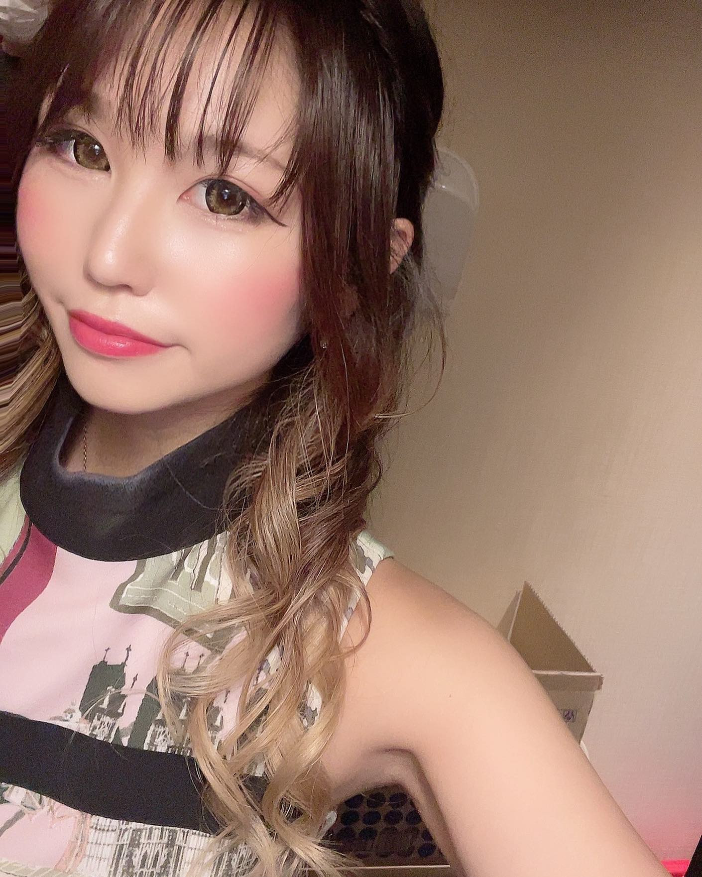 今日から11月よろしくお願いします🥺

@helena_hibikigroup 

#クラブヘレナ　#響グループ　#天海莉央奈　#札幌　#すすきの　#北海道　#ニュークラブ　#ニュークラ嬢　#すすきのニュークラ　#ラウンジ　#ラウンジ嬢　#キャバクラ　#キャバ嬢　#ホステス　#道産子　#美女スタグラム　#求人　#自撮り　#ヘアアレンジ　#キャバキャバ#札幌観光#お酒#酔っ払い#歌舞伎町#錦#中州#国分町#お酒好きと繋がりたい#自撮り#いいね返し