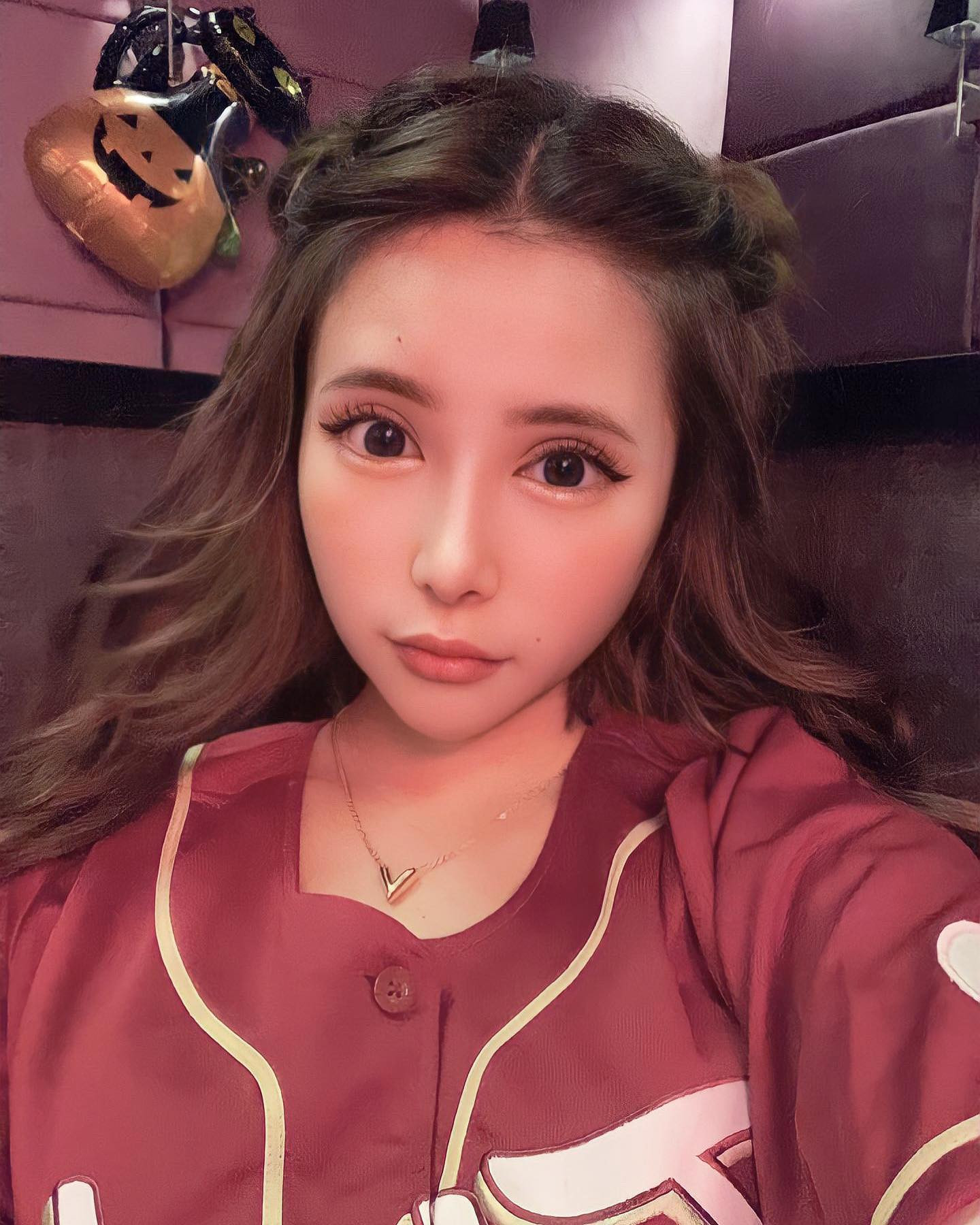 猫耳ヘアーなはずです。🐾
アーニャ風でもあります。🥜

#instagood  #instalike  #instalikes  #instastyle 
 #follow4likes  #f4f  #f4l  #girl  #love  #selfie 
 #followｍe  #fashion  #instagram  #instapic 
 #フォローミー  #いいね返し #仙台  #国分町  #キャバ嬢 #thenewyork  #ザニューヨーク #エリアgグループ #ヘアメ #ヘアメイク #自撮