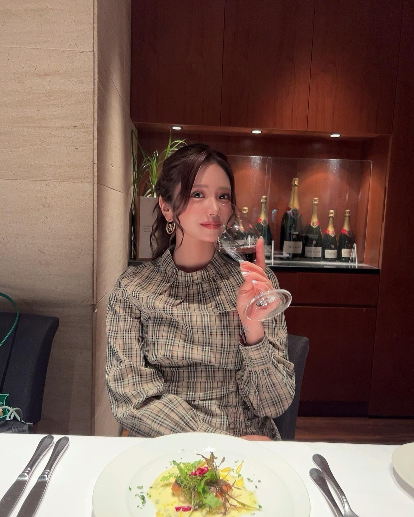 .
酔❤︎
.
.
#仙台 #国分町 #六本木 #歌舞伎町 #銀座 #札幌 #ススキノ #北新地 #中洲 #国分町キャバクラ #キャバクラ #キャバ嬢 #シャンパン #オレンジテラス #オレンジテラス仙台 #ニューヨーク #thenewyork #エリアgグループ #こころだよ