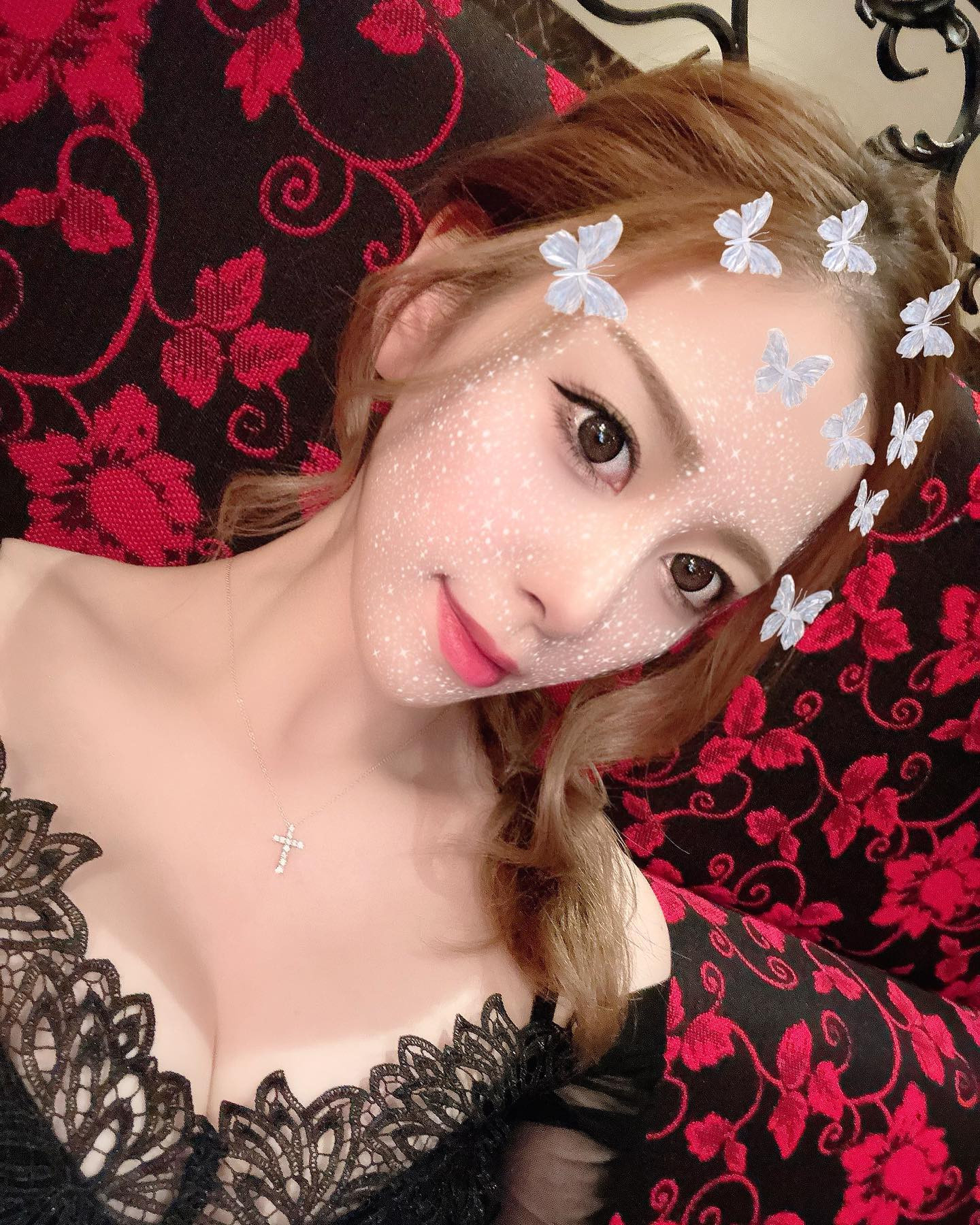 髪の毛が一定値から全く伸びない🫠
(月2のメンテカットをやめることにしよう。笑)

@helena_hibikigroup 

　

　

#クラブヘレナ #ヘレナ #響グループ #水沢愛美 #札幌 #すすきの #北海道 #ニュークラブ #ニュークラ嬢 #すすきのニュークラ #ラウンジ #ラウンジ嬢 #キャバクラ #キャバ嬢 #ホステス #道産子 #美女スタグラム #求人 #自撮り #ヘアアレンジ #キャバキャバ #hokkaido #sapporo #susukino #helena #hibikigr