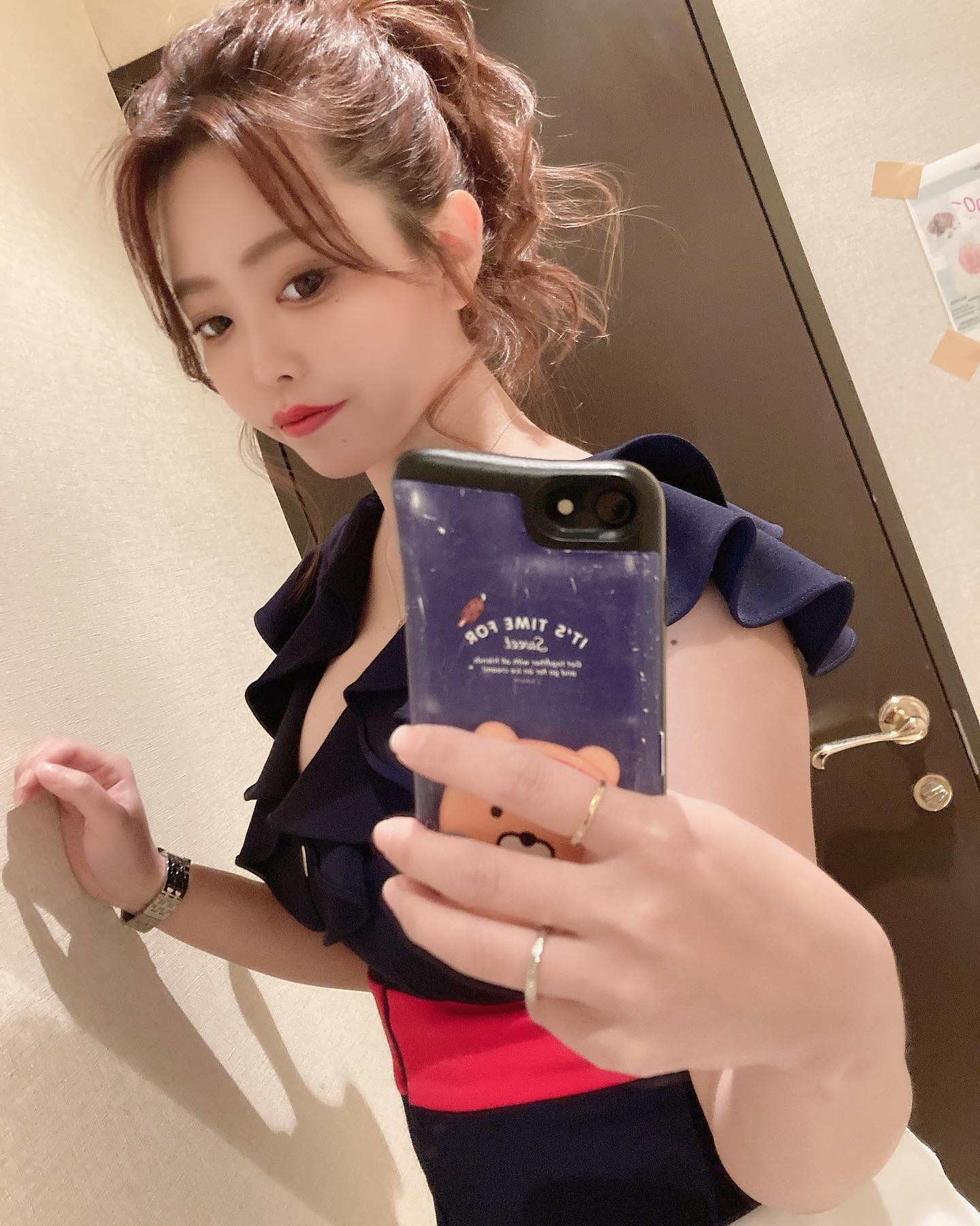 ポニテできるくらい髪伸びたっ✌️
.

#エリアG #エリアGグループ #モナクラス #モナクラス札幌 #モナクラス札幌あい
#ニュークラブモナクラス札幌
.
.
#キャバクラ #キャバ #キャバ嬢 #キャバクラ嬢 #すすきのキャバクラ #すすきのキャバ嬢
.
#ニュークラ #ニュークラブ #キャバキャバ #すすきのニュークラ #すすきのニュークラブ
#すすきのニュークラエリアG #すすきのニュークラブエリアG #すすきのニュークラモナクラス札幌 #すすきのニュークラブモナクラス札幌
#すすきのキャバクラ