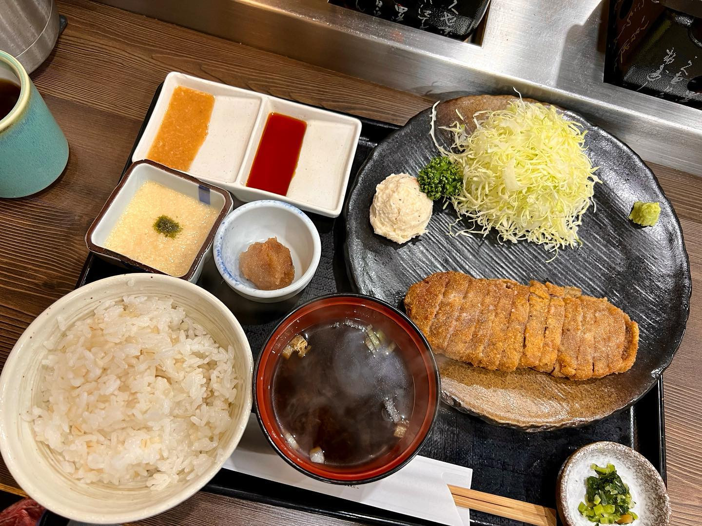 この前人生初の牛カツ食べた😊

期待値低めで行ったら、行ったお店が正解だったみたいで美味しかった👍

レアで出してくれて、溶岩の石で好みで焼いて食べるから、あんまり揚げ物感なくて、肉も美味しい肉だった👌

近所だしまた行こう😁

さて、今日も朝まで頑張ります！

#Blue
#Bar
#kabukicho
#歌舞伎町
#shinjuku
#新宿
#旅行
#海
#Diving
#ダイビング
#UnderwaterPhot
#水中写真
#ライセンス取得
#夏
#ハッピー
#ファインダー越しの世界
#diver