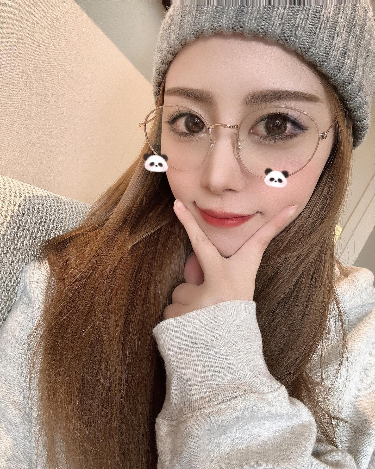 そろそろハイライト入れどきだなあ🐼🖤

@helena_hibikigroup 

#クラブヘレナ #ヘレナ #響グループ #水沢愛美 #札幌 #すすきの #北海道 #ニュークラブ #ニュークラ嬢 #すすきのニュークラ #ラウンジ #ラウンジ嬢 #キャバクラ #キャバ嬢 #ホステス #道産子 #美女スタグラム #求人 #自撮り #ヘアアレンジ #キャバキャバ #hokkaido #sapporo #susukino #helena #hibikigroup #champagne #l4likes #ins