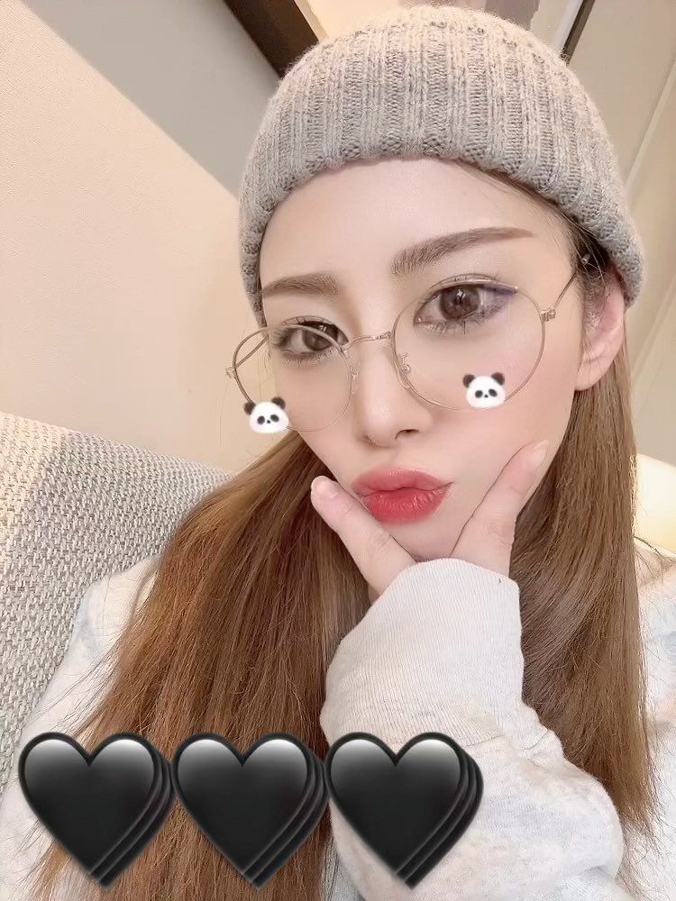 まだ家の暖房付けずにしのいでるw

@helena_hibikigroup 

　

　

#クラブヘレナ #ヘレナ #響グループ #水沢愛美 #札幌 #すすきの #北海道 #ニュークラブ #ニュークラ嬢 #すすきのニュークラ #ラウンジ #ラウンジ嬢 #キャバクラ #キャバ嬢 #ホステス #道産子 #美女スタグラム #求人 #自撮り #ヘアアレンジ #キャバキャバ #hokkaido #sapporo #susukino #helena #hibikigroup #champagne #l4likes 