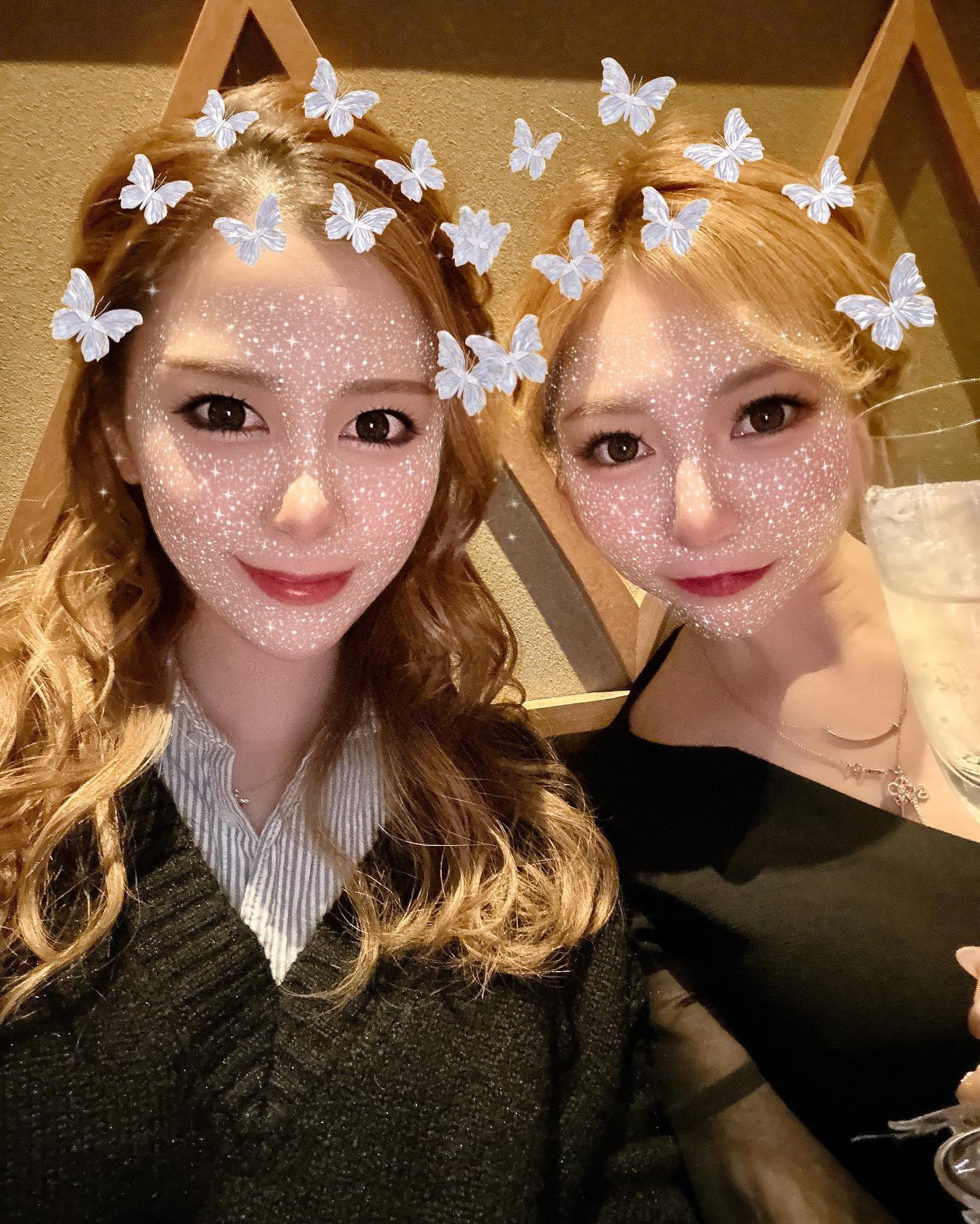 葵ちゃんお誕生日おめでとうございます😍🍊🧡

@helena_hibikigroup 

　

#クラブヘレナ #ヘレナ #響グループ #水沢愛美 #札幌 #すすきの #北海道 #ニュークラブ #ニュークラ嬢 #すすきのニュークラ #ラウンジ #ラウンジ嬢 #キャバクラ #キャバ嬢 #ホステス #道産子 #美女スタグラム #求人 #自撮り #ヘアアレンジ #キャバキャバ #hokkaido #sapporo #susukino #helena #hibikigroup #champagne #l4like