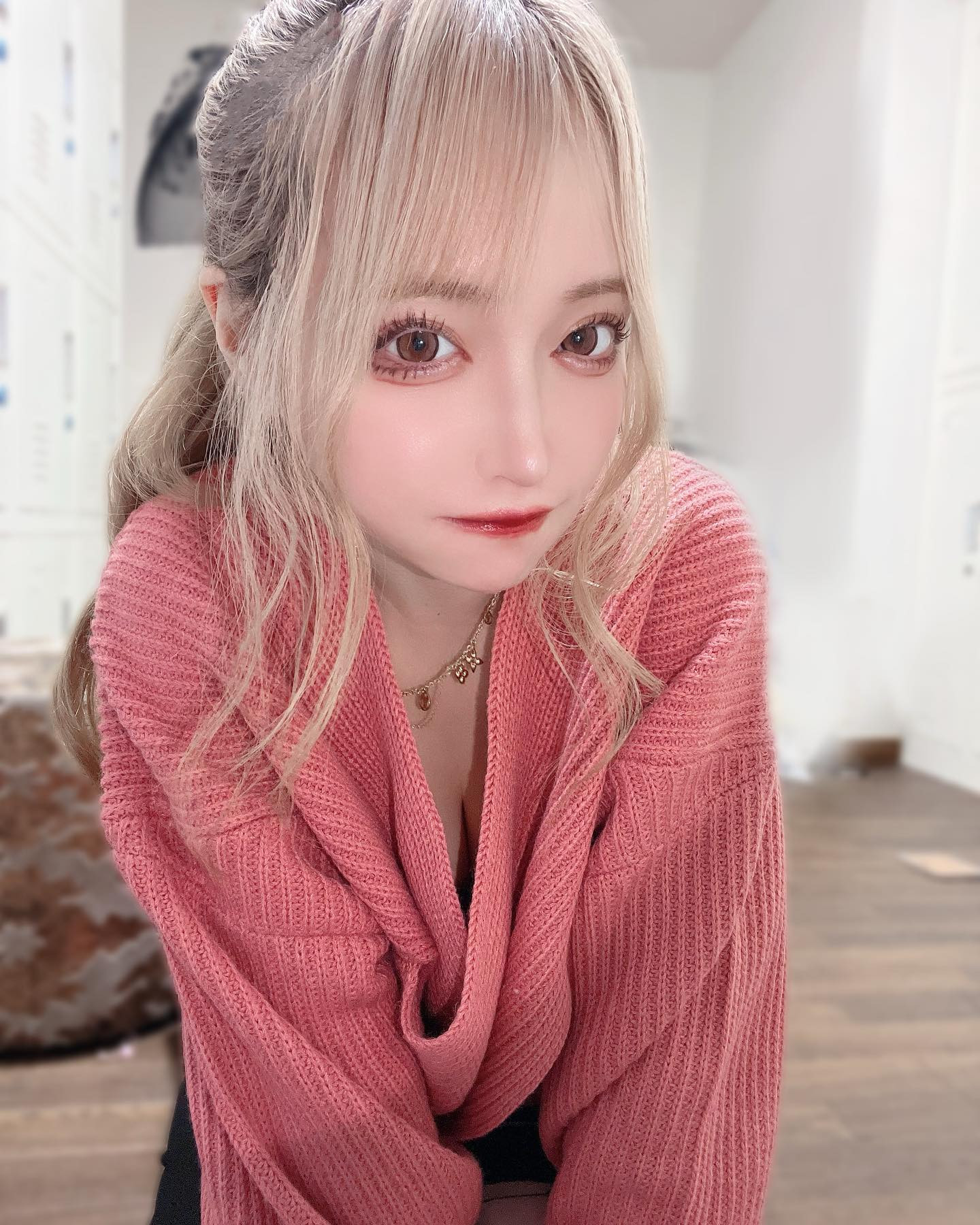 .
.
どこみてんのっ？😠
.
.