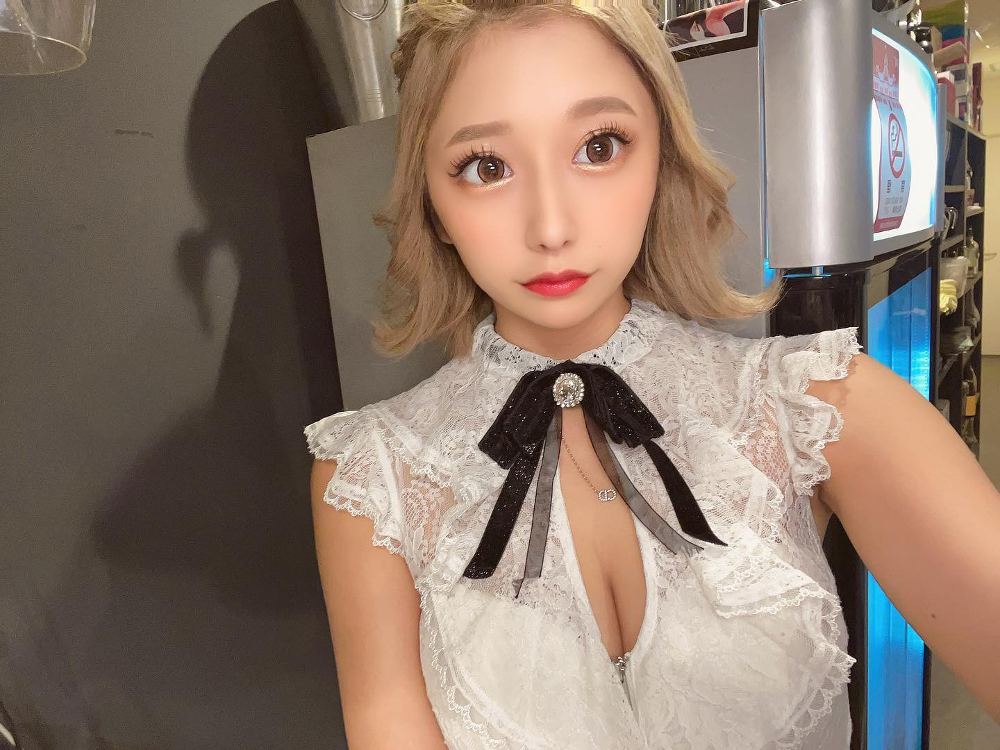 ・
・
寝ても寝ても眠たいんだけど
どおしたらこれって治るの😭
・

#ニュークラ #ニュークラ嬢 #ニュークラブ 
#キャバ嬢 #キャバクラ #ラウンジ 
#飲み屋 #水商売 #美容 #美女 #美人 
#可愛い子 #綺麗な女性 #かわいい女の子 
#北海道 #札幌 #サッポロ #すすきの #ススキノ 
#札幌観光 #札幌旅行 #札幌グルメ #すすきのグルメ 
#likeforlike #like4likes #like4follow