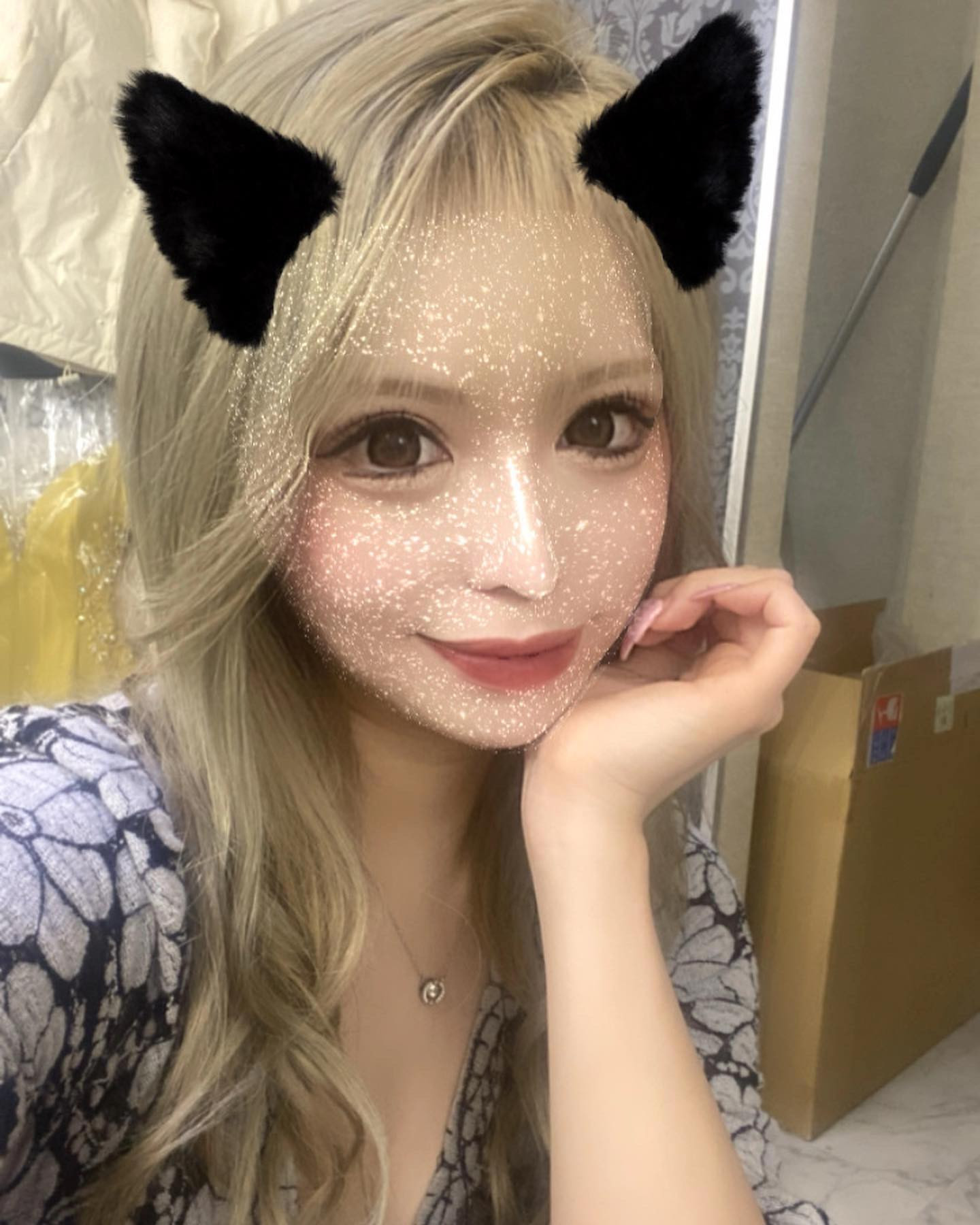 運が味方についてきた🦋✨
チャンスを見逃す失敗はしないの
自分の本音にいつも正直でいる。チャンスがあるうちは勝ち。
だけど今は今しかなくて、
あの時もこの瞬間も二度とこない📸
.
運気上昇中😗ちゅう
.
#北海道 #札幌 #すすきの #ニュークラブ #ニュークラ 
#桃瀬まりあ #クラブプレミア #キャバクラ #ホスト #東京
#六本木 #新宿 #歌舞伎町 #大阪 #北新地 #ミナミ #美尻 
#ギャル #おっぱい #シャンパン #japan #Hokkaido #美容 
#誕生日 #パーティ