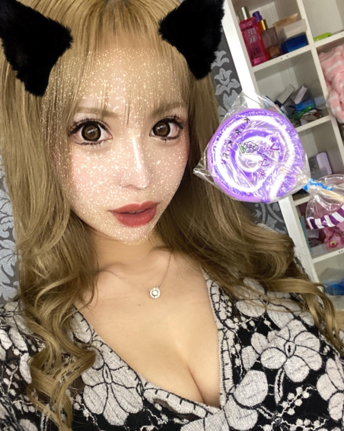 ふざけたまりあもたまには出しちゃう😈
4変化全部みてね
.
#北海道 #札幌 #すすきの #ニュークラブ #ニュークラ 
#桃瀬まりあ #クラブプレミア #キャバクラ #ホスト #東京
#六本木 #新宿 #歌舞伎町 #大阪 #北新地 #ミナミ #美尻 
#ギャル #おっぱい #シャンパン #japan #Hokkaido #美容 
#誕生日 #パーティ #浴衣 #キャバ嬢 #美人 #北海道旅行 #旅行