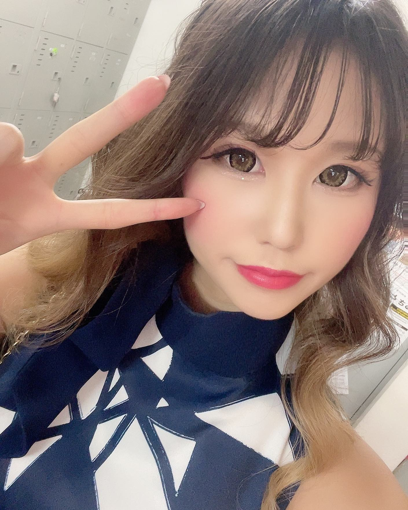 寒いなぁ😵

@helena_hibikigroup 

#クラブヘレナ　#響グループ　#天海莉央奈　#札幌　#すすきの　#北海道　#ニュークラブ　#ニュークラ嬢　#すすきのニュークラ　#ラウンジ　#ラウンジ嬢　#キャバクラ　#キャバ嬢　#ホステス　#道産子　#美女スタグラム　#求人　#自撮り　#ヘアアレンジ　#キャバキャバ#札幌観光#お酒#酔っ払い#歌舞伎町#錦#中州#国分町#お酒好きと繋がりたい#自撮り#いいね返し