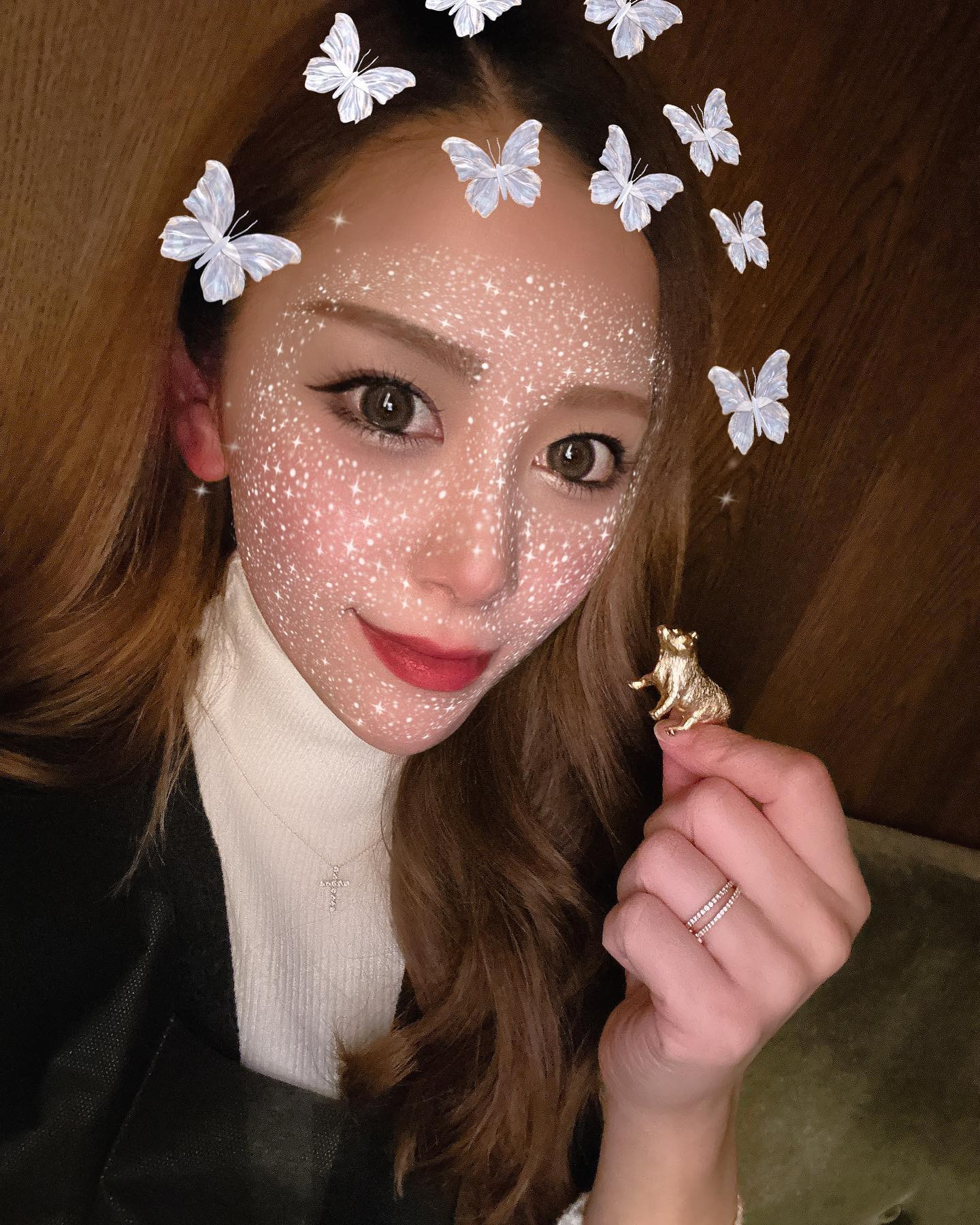 我ながら…生意気な顔してますね🥹🤪🥹🤪

今週もありがとうございました❤️

@helena_hibikigroup 

　

#クラブヘレナ #ヘレナ #響グループ #水沢愛美 #札幌 #すすきの #北海道 #ニュークラブ #ニュークラ嬢 #すすきのニュークラ #ラウンジ #ラウンジ嬢 #キャバクラ #キャバ嬢 #ホステス #道産子 #美女スタグラム #求人 #自撮り #ヘアアレンジ #キャバキャバ #hokkaido #sapporo #susukino #helena #hibikigroup #c