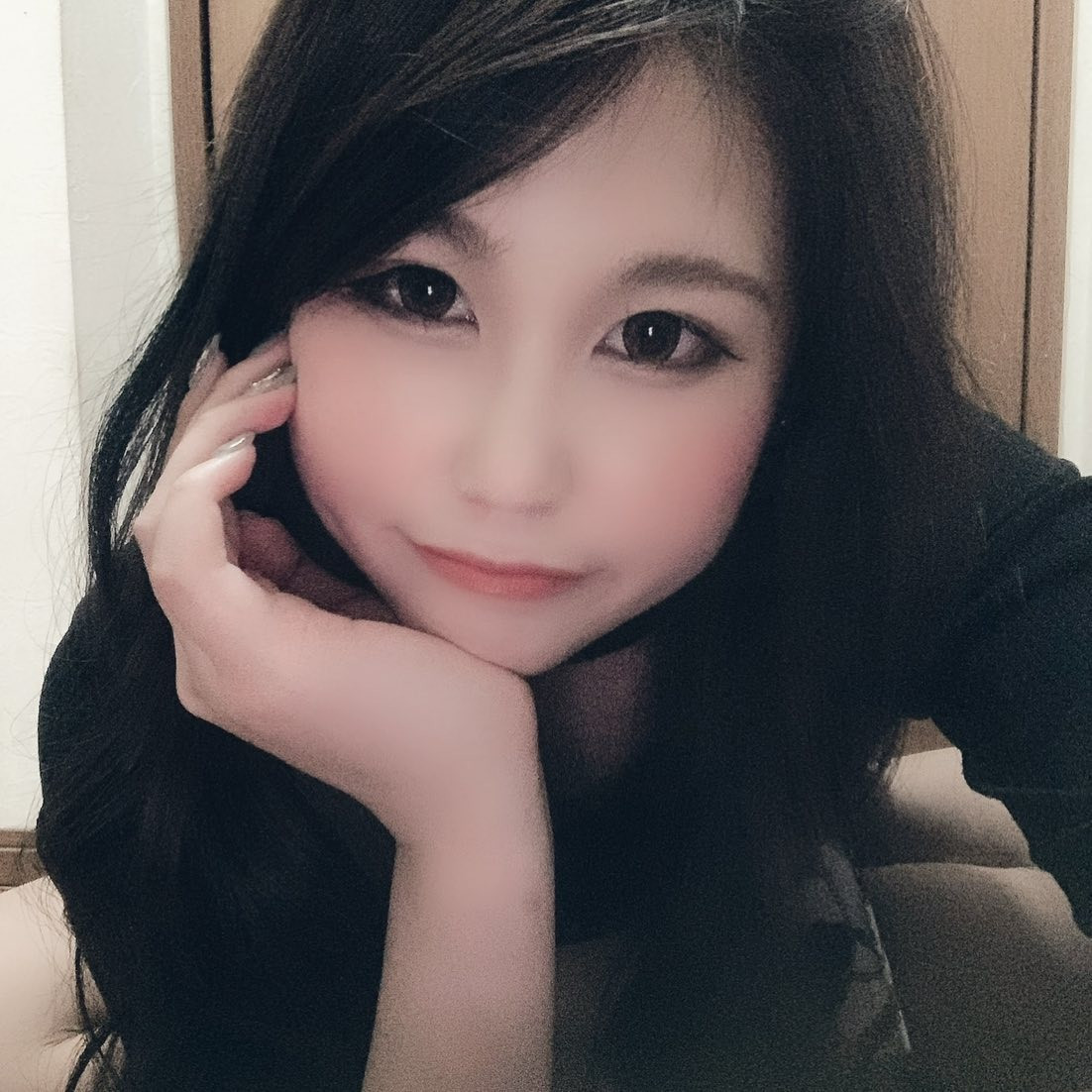 まったく似合わない黒髪に近いレアな髪色もあげちゃおう🤭

@helena_hibikigroup 

#クラブヘレナ　#響グループ　#天海莉央奈　#札幌　#すすきの　#北海道　#ニュークラブ　#ニュークラ嬢　#すすきのニュークラ　#ラウンジ　#ラウンジ嬢　#キャバクラ　#キャバ嬢　#ホステス　#道産子　#美女スタグラム　#求人　#自撮り　#ヘアアレンジ　#キャバキャバ#札幌観光#お酒#酔っ払い#歌舞伎町#錦#中州#国分町#お酒好きと繋がりたい#自撮り#いいね返し