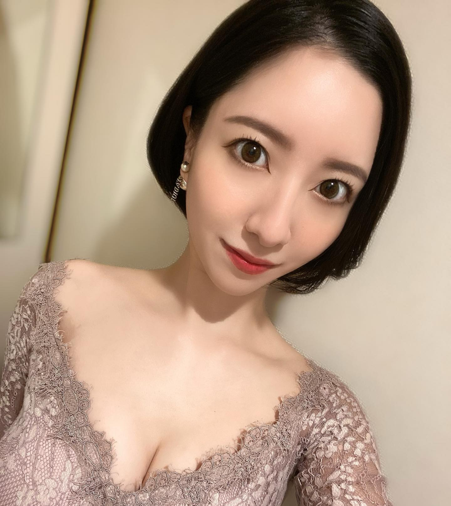 、
今日祝前日だった←

#ヘレナ#響グループ#百瀬るあ
#札幌#すすきの#北海道#ニュークラブ#ニュークラ嬢
#すすきのニュークラ#ラウンジ#ラウンジ嬢#キャバクラ#キャバ嬢#ホステス#道産子#美女スタグラム#求人#自撮り#ヘアアレンジ#キャバキャバ
#ゴルフ#ゴルフ女子#旅行#JGC#JAL#カメラ