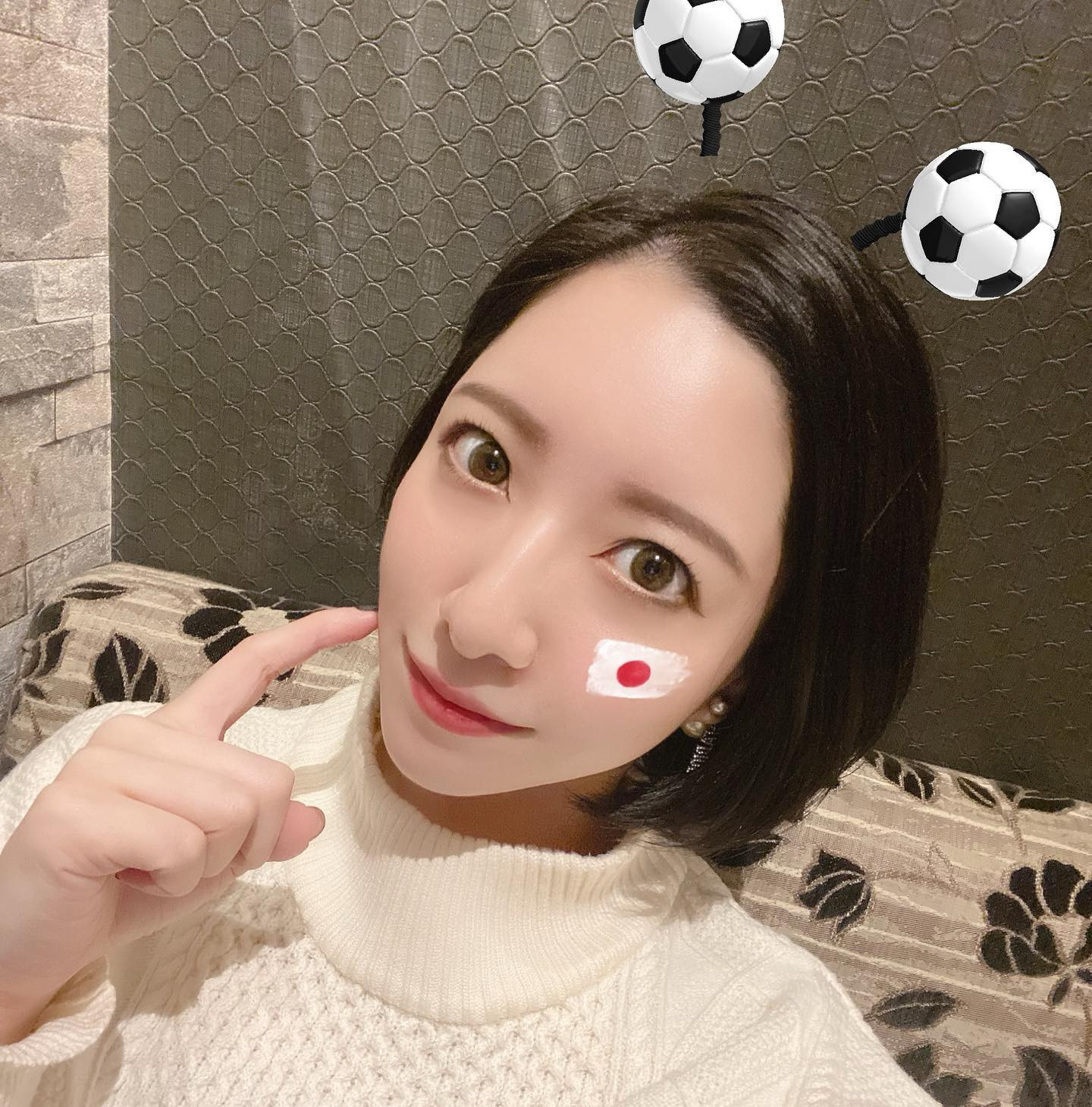 、
サッカー凄かったみたいね！
見たかったなぁ🥺⚽️

#ヘレナ#響グループ#百瀬るあ
#札幌#すすきの#北海道#ニュークラブ#ニュークラ嬢
#すすきのニュークラ#ラウンジ#ラウンジ嬢#キャバクラ#キャバ嬢#ホステス#道産子#美女スタグラム#求人#自撮り#ヘアアレンジ#キャバキャバ
#ゴルフ#ゴルフ女子#旅行#JGC#JAL#カメラ