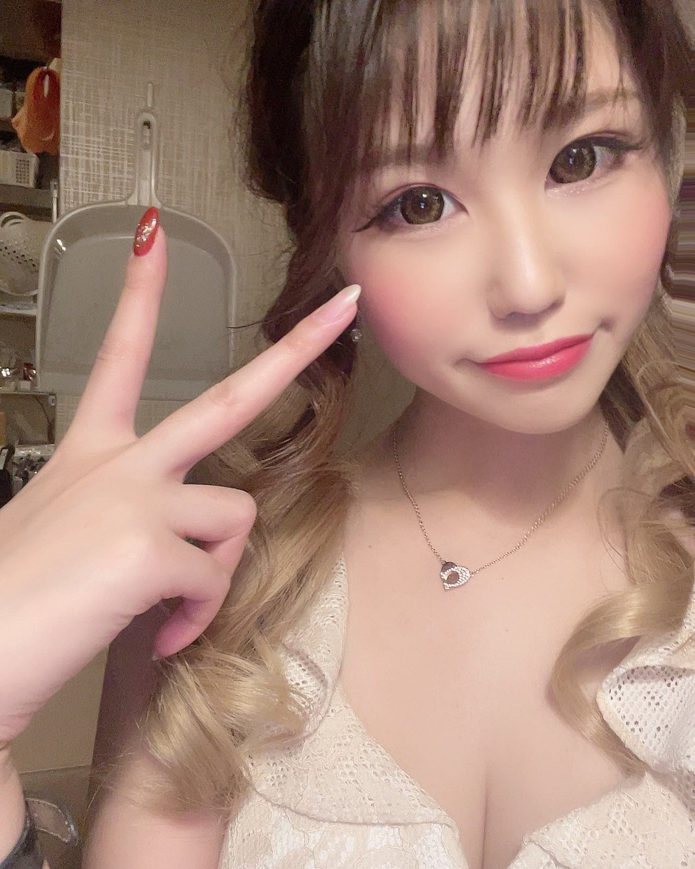 今日も出勤😇

@helena_hibikigroup 

#クラブヘレナ　#響グループ　#天海莉央奈　#札幌　#すすきの　#北海道　#ニュークラブ　#ニュークラ嬢　#すすきのニュークラ　#ラウンジ　#ラウンジ嬢　#キャバクラ　#キャバ嬢　#ホステス　#道産子　#美女スタグラム　#求人　#自撮り　#ヘアアレンジ　#キャバキャバ#札幌観光#お酒#酔っ払い#歌舞伎町#錦#中州#国分町#お酒好きと繋がりたい#自撮り#いいね返し