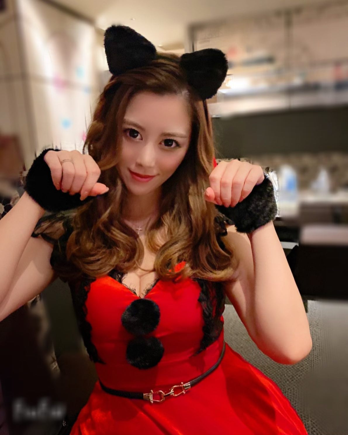 このサンタコス、どこ行ったんだろ🐈‍⬛❤️🎄笑

@helena_hibikigroup 

　

#クラブヘレナ #ヘレナ #響グループ #水沢愛美 #札幌 #すすきの #北海道 #ニュークラブ #ニュークラ嬢 #すすきのニュークラ #ラウンジ #ラウンジ嬢 #キャバクラ #キャバ嬢 #ホステス #道産子 #美女スタグラム #求人 #自撮り #ヘアアレンジ #キャバキャバ #hokkaido #sapporo #susukino #helena #hibikigroup #champagne #l4li