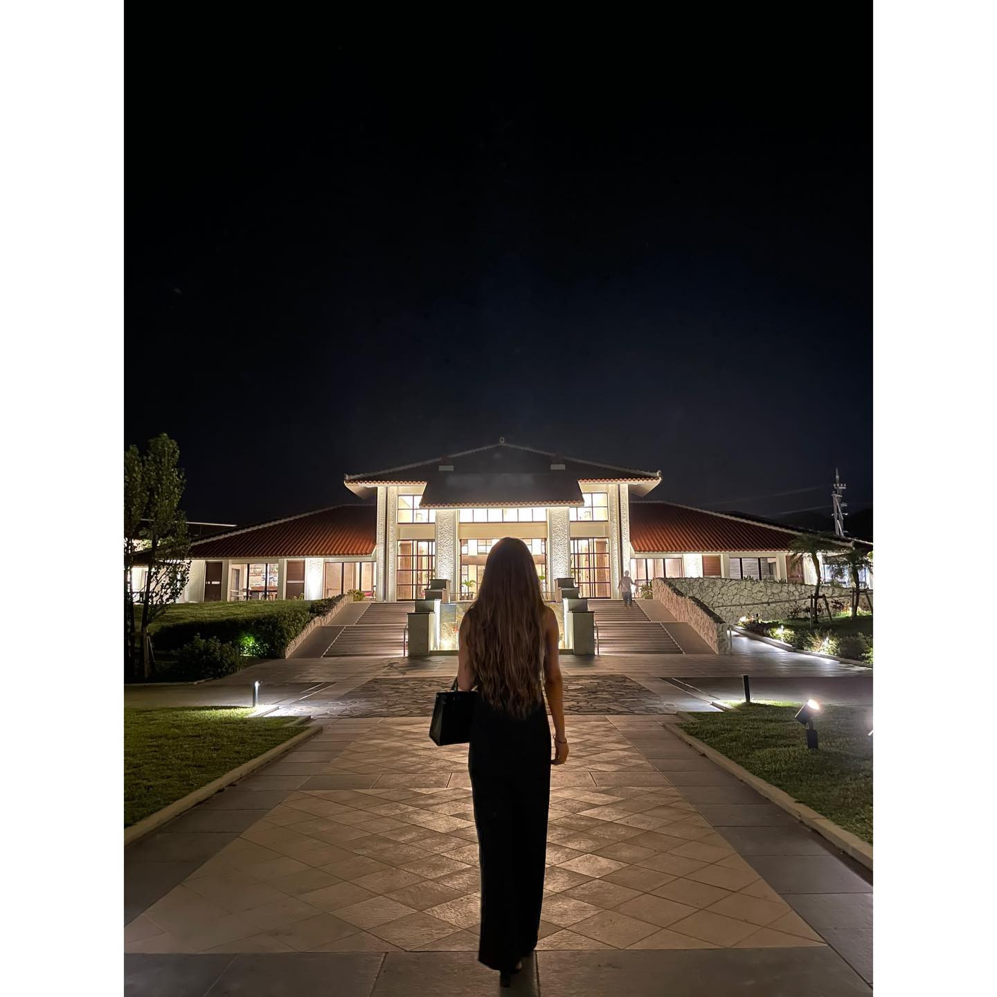 .
石垣島行った時のホテル😎
最近寒すぎて😢
.
早く夏来ないかなー🤮
.
.
本日お休み頂いてます😊
.
.
.
#蕨#タントラ#キャバクラ