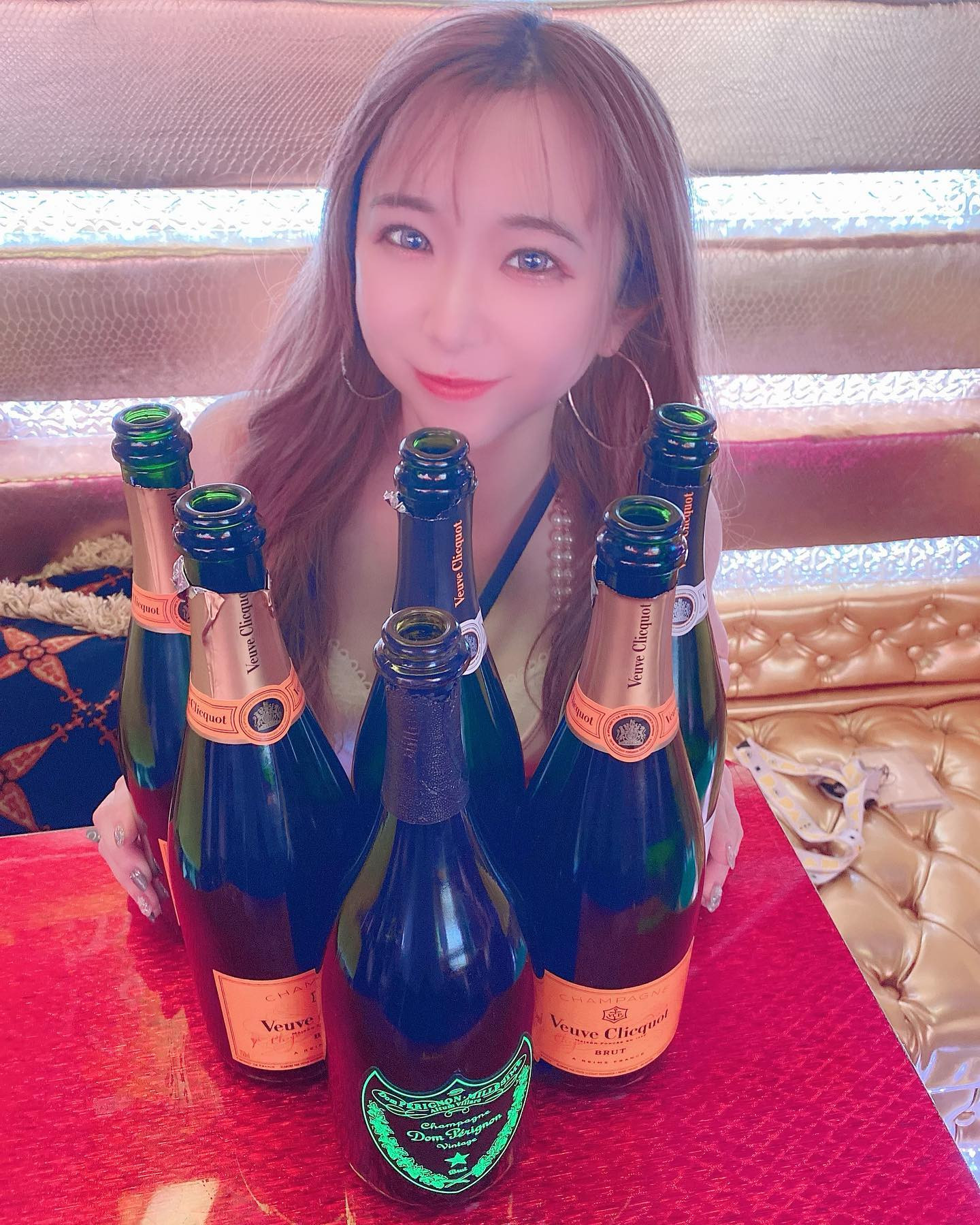 👼🏻👿👼🏻👿👼🏻👿👼🏻👿👼🏻👿

ブラックデール降臨しました😇

ありがとうございました🧸💋

#ドンペリニヨン#ヴーヴクリコ
 #ヴーヴ・クリコ #Dom Pérignon#Veuve Clicquot Ponsardin