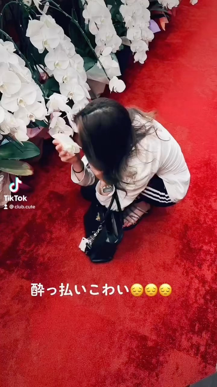 TikTok続々新しい動画を上げてますのでぜひご覧下さい！

本日12名出勤しております！
詳細についてはストーリーをご覧ください😊