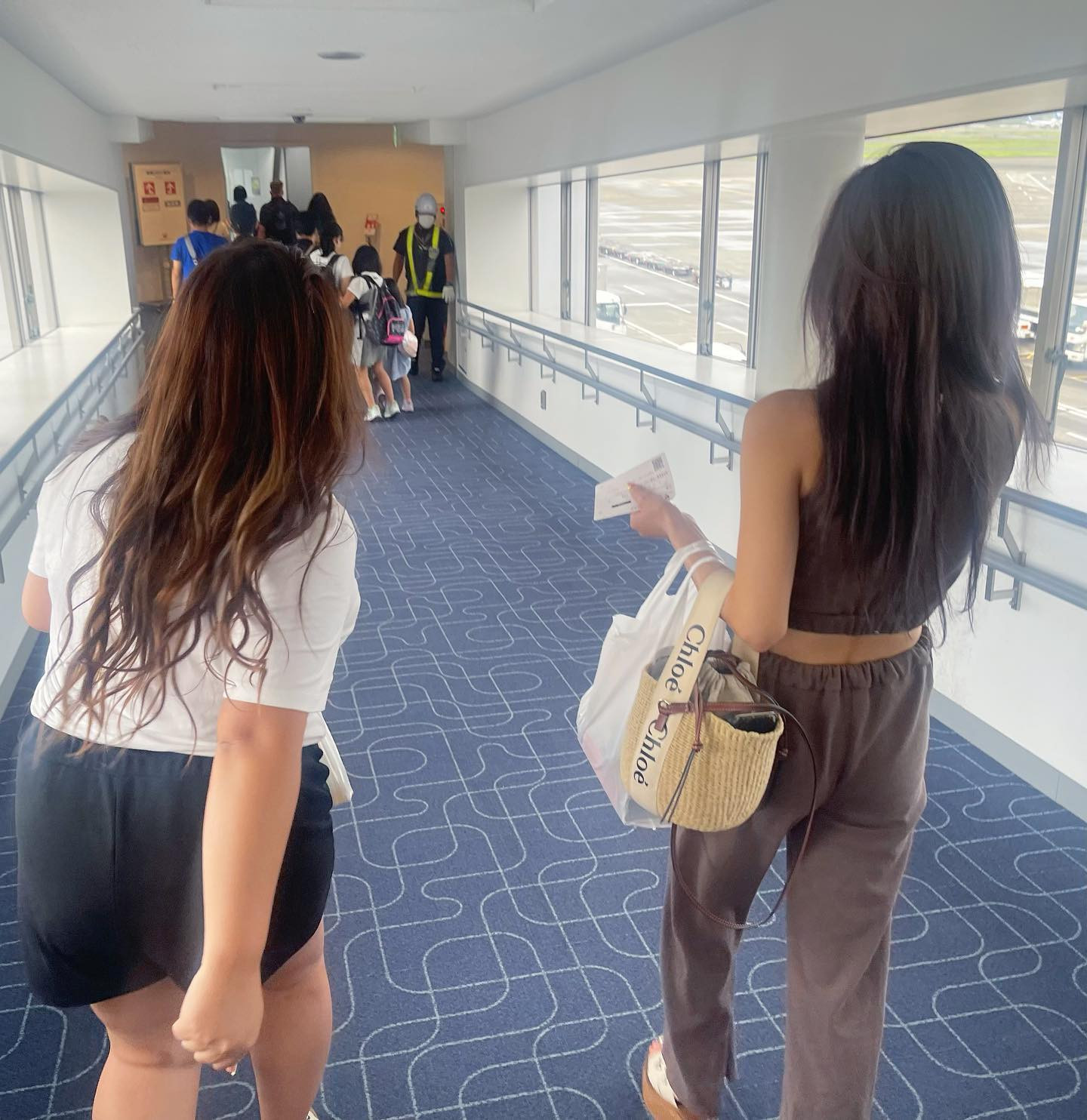 なんでわたし中腰なんだろ😂笑
歩き方変すぎて普段が心配になる😂