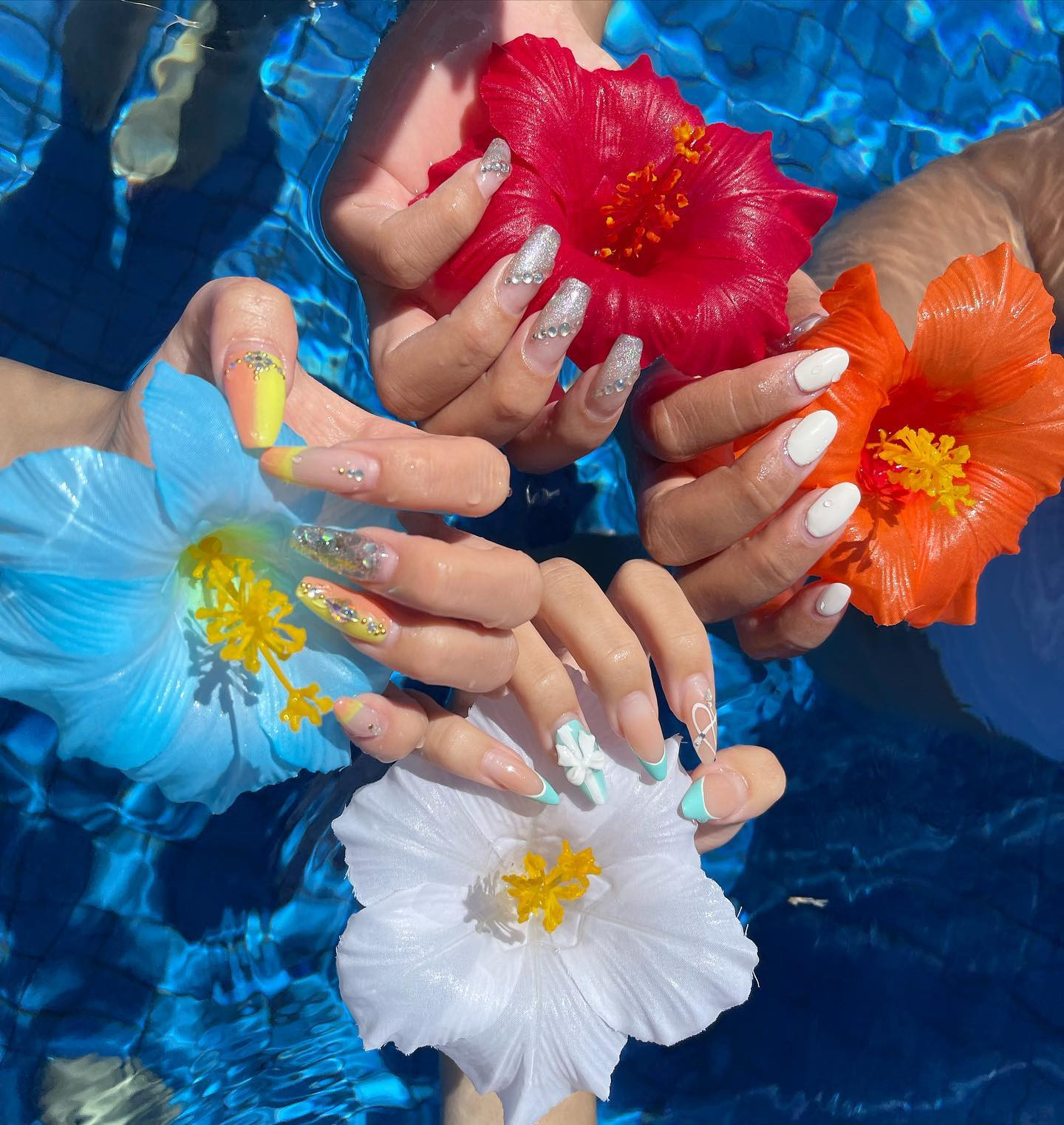 Okinawa🌺

マリンスポーツボロボロすぎて心折れてた私が言うのもアレだけど沖縄とても楽しかった😙💋

#途中棄権ネキ #運動神経をください #ウェイクボード #に関しては溺れて終わった笑 #バナナボートはグロッキーすぎて棄権 #キラキラタイム✨ #SUP #は心が折れて勝手に途中棄権☺️ #お陰様でマリンスポーツの写真持ってませんw #唯一できたのはシュノーケリング🤿笑 #そんな奴が言っていいのかわからないけど #沖縄の海サイコーだった😙✌️❤︎