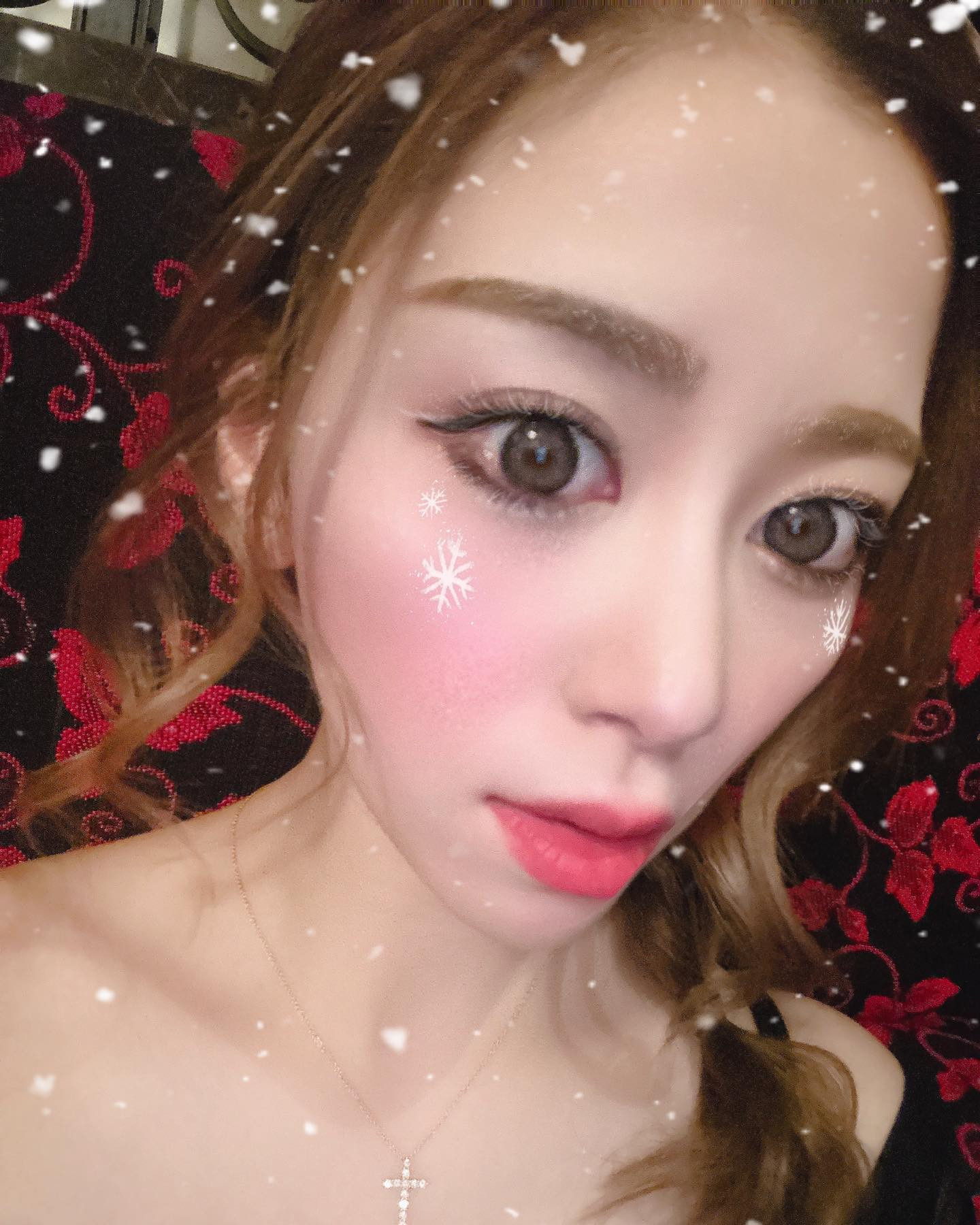 アプリでまつ毛が白くなった😳🤍🤍🤍五条悟みたい〜🤞✨領域展開！

@helena_hibikigroup 

　

#クラブヘレナ #ヘレナ #響グループ #水沢愛美 #札幌 #すすきの #北海道 #ニュークラブ #ニュークラ嬢 #すすきのニュークラ #ラウンジ #ラウンジ嬢 #キャバクラ #キャバ嬢 #ホステス #道産子 #美女スタグラム #求人 #自撮り #ヘアアレンジ #キャバキャバ #呪術廻戦 #五条悟 #hokkaido #sapporo #susukino #helena #hibikigro