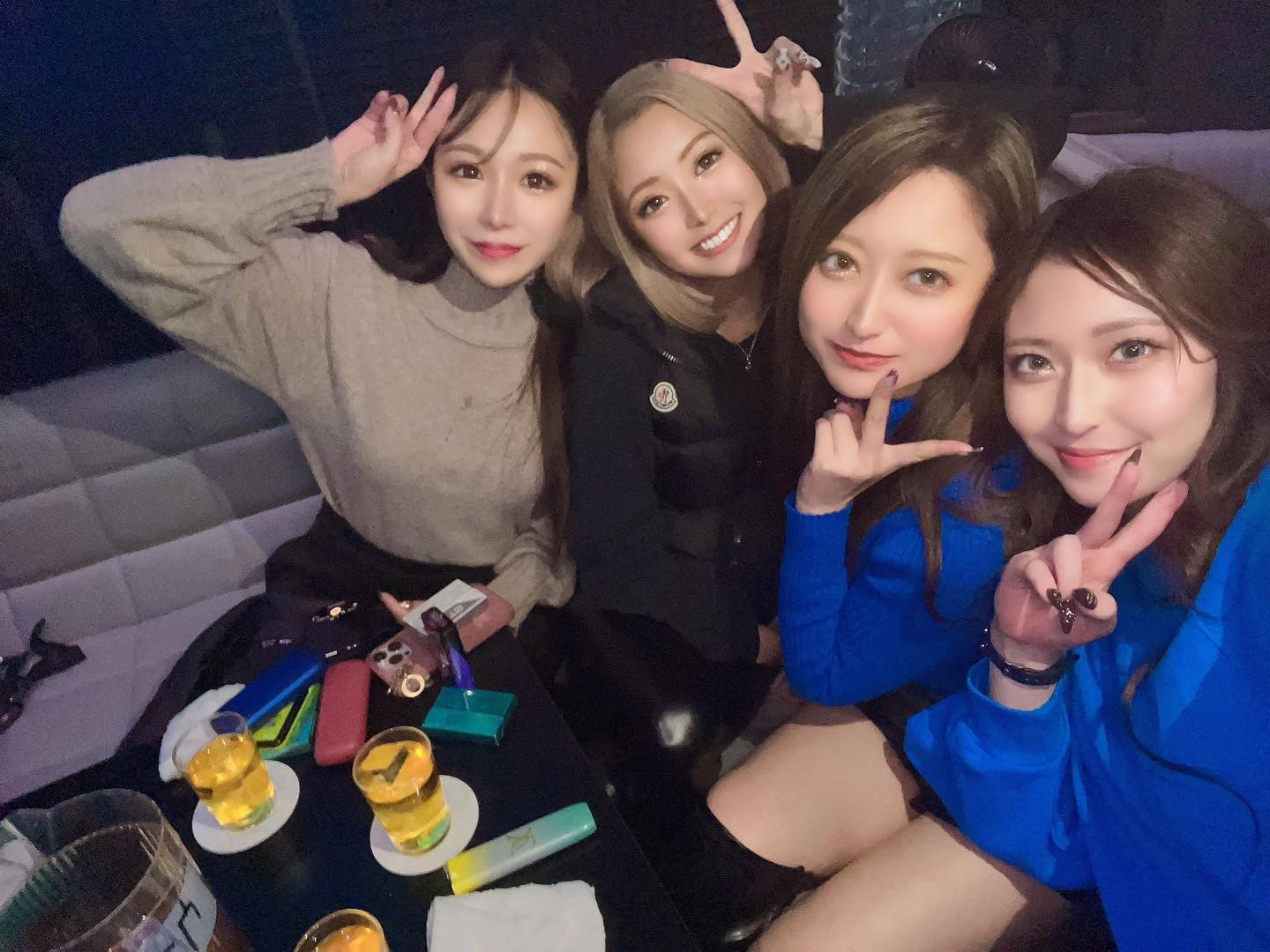 .
.
.
毎月飲みに行きたい人たち💁‍♀️💓
(本当はともちゃんとれなもいる)
ベロベロになっても爆笑して
許してくれる心優しいみんな😮‍💨🫶

今日も22時〜出勤予定です🫡💓
よろしくお願いします🐻🌟.
.
.
 #蕨  #蕨タントラ  #キャバ嬢  #蕨キャバクラ  #キャバキャバ  #キャバクラ