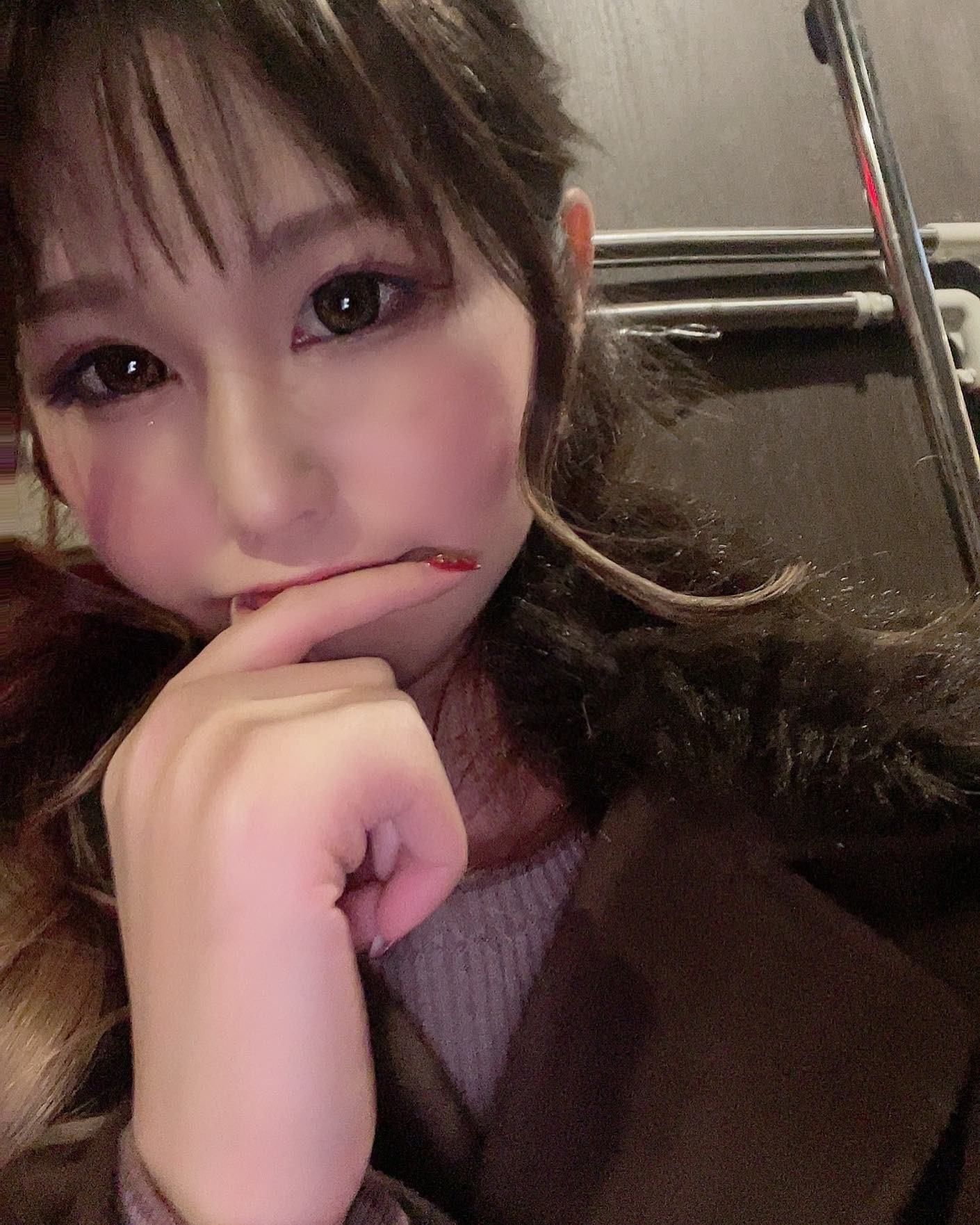 後で機種変してきます🫡

@helena_hibikigroup 

#クラブヘレナ　#響グループ　#天海莉央奈　#札幌　#すすきの　#北海道　#ニュークラブ　#ニュークラ嬢　#すすきのニュークラ　#ラウンジ　#ラウンジ嬢　#キャバクラ　#キャバ嬢　#ホステス　#道産子　#美女スタグラム　#求人　#自撮り　#ヘアアレンジ　#キャバキャバ#札幌観光#お酒#酔っ払い#歌舞伎町#錦#中州#国分町#お酒好きと繋がりたい#自撮り#いいね返し