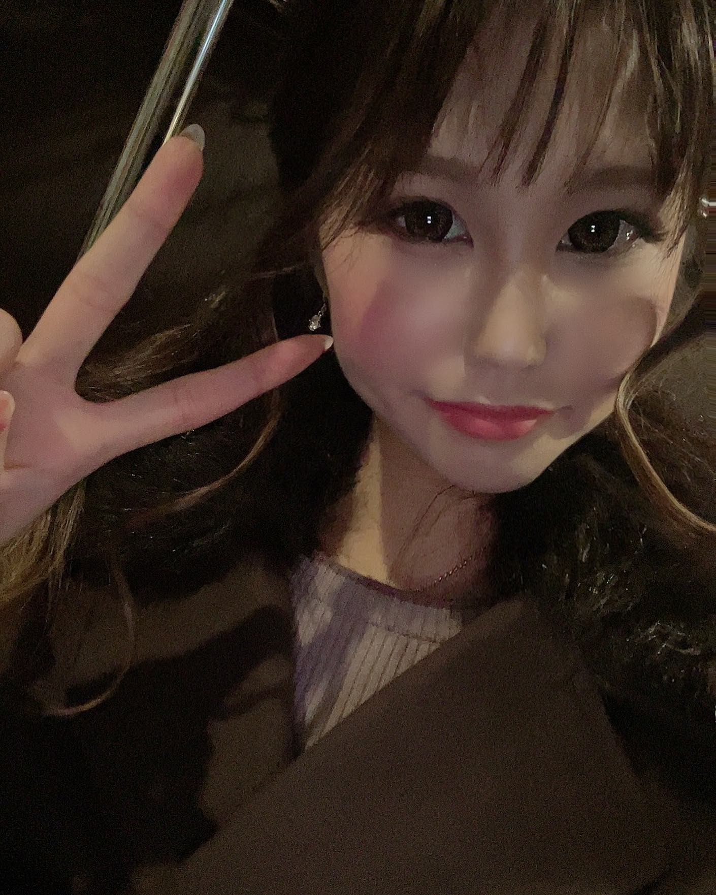 今日は定休日😇

@helena_hibikigroup 

#クラブヘレナ　#響グループ　#天海莉央奈　#札幌　#すすきの　#北海道　#ニュークラブ　#ニュークラ嬢　#すすきのニュークラ　#ラウンジ　#ラウンジ嬢　#キャバクラ　#キャバ嬢　#ホステス　#道産子　#美女スタグラム　#求人　#自撮り　#ヘアアレンジ　#キャバキャバ#札幌観光#お酒#酔っ払い#歌舞伎町#錦#中州#国分町#お酒好きと繋がりたい#自撮り#いいね返し