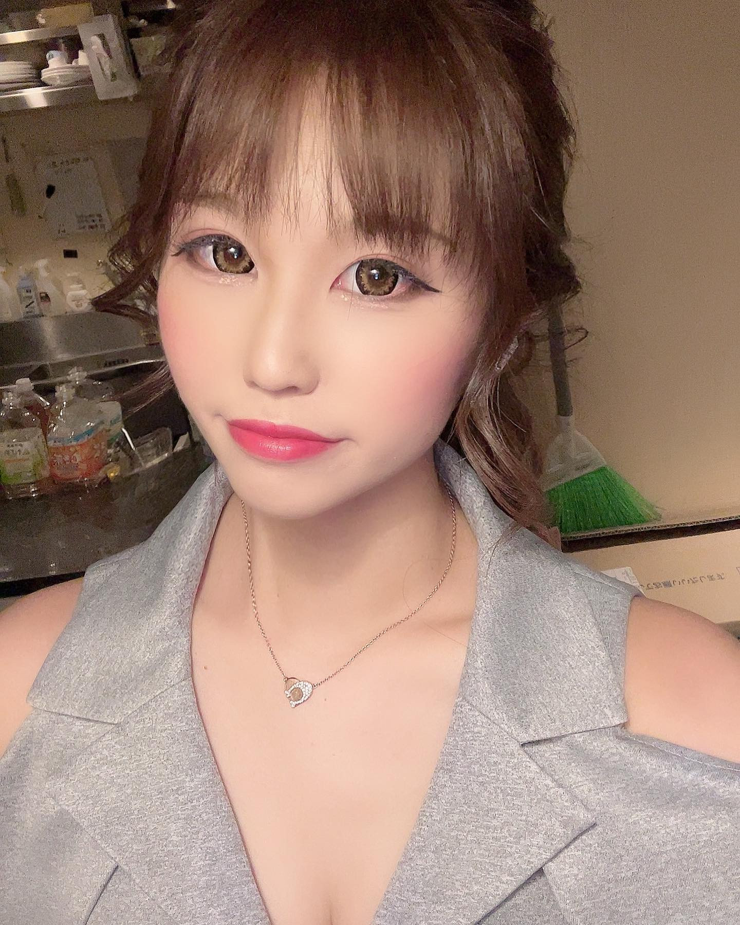 携帯変えたら画質がいい😋

@helena_hibikigroup 

#クラブヘレナ　#響グループ　#天海莉央奈　#札幌　#すすきの　#北海道　#ニュークラブ　#ニュークラ嬢　#すすきのニュークラ　#ラウンジ　#ラウンジ嬢　#キャバクラ　#キャバ嬢　#ホステス　#道産子　#美女スタグラム　#求人　#自撮り　#ヘアアレンジ　#キャバキャバ#札幌観光#お酒#酔っ払い#歌舞伎町#錦#中州#国分町#お酒好きと繋がりたい#自撮り#いいね返し