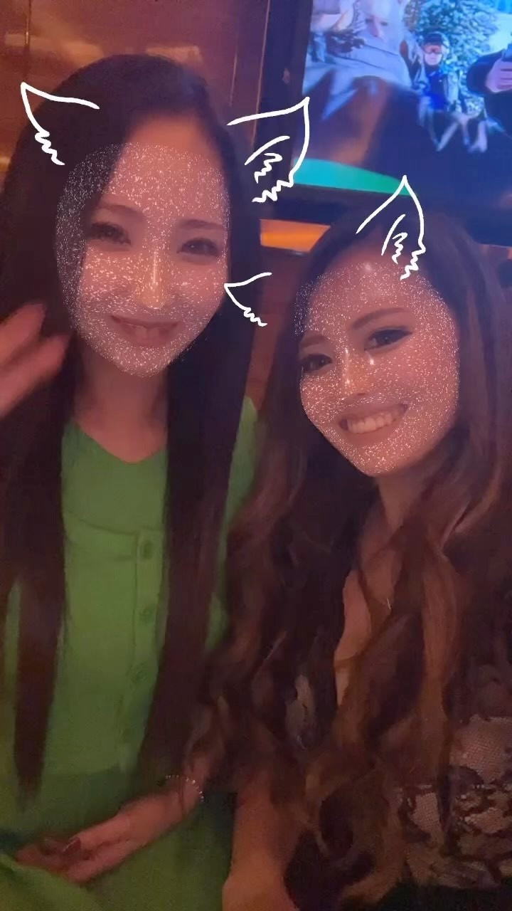 .
みうパート2✌🏽✌🏽
お店に飲みに来てくれた時😊✨

昨日も楽しいお酒できたなー🥰✨
今日も出勤です📣
お待ちしてます♪

#蕨#キャバクラ#タントラ