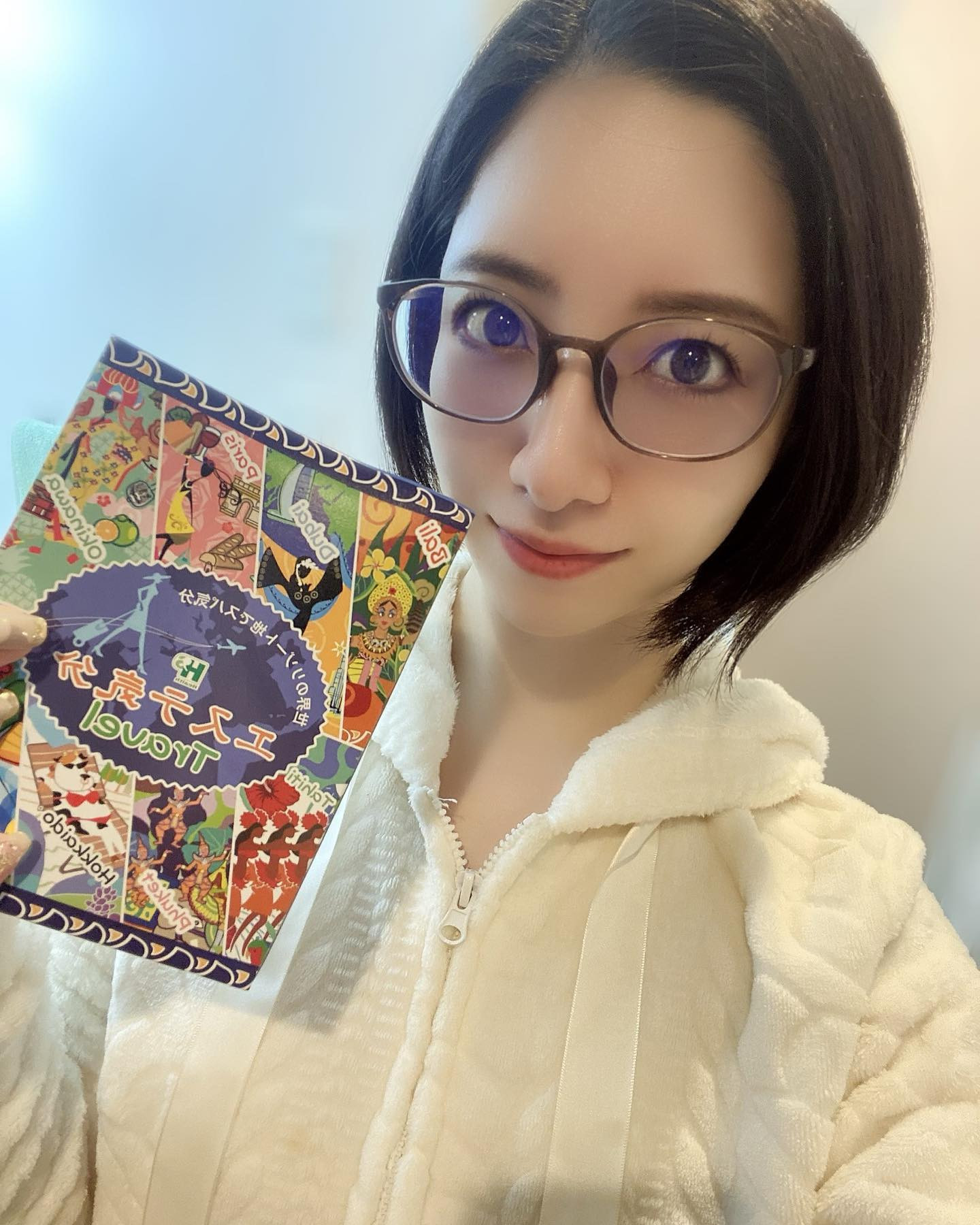 、
お風呂入るなう🛁
寒いから南国気分を味わおうと
新しく買った入浴剤〜
今日は沖縄！🌺
ちなみに南国の中に北海道が
紛れ込んでたw

#ヘレナ#響グループ#百瀬るあ
#札幌#すすきの#北海道#ニュークラブ#ニュークラ嬢
#すすきのニュークラ#ラウンジ#ラウンジ嬢#キャバクラ#キャバ嬢#ホステス#道産子#美女スタグラム#求人#自撮り#ヘアアレンジ#キャバキャバ
#ゴルフ#ゴルフ女子#旅行#JGC#JAL#カメラ