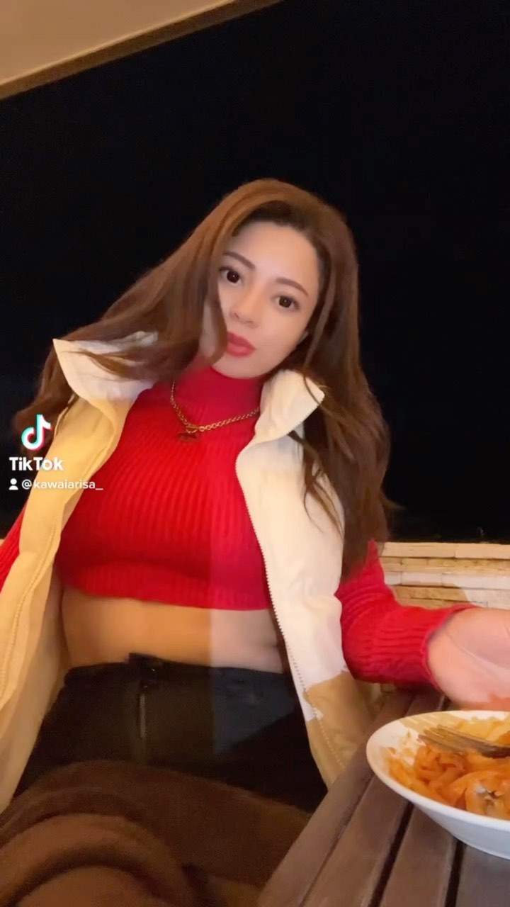 TikTokフォローしてね🥹❤️インスタのアカウント名で出てくるよん☺️

#tiktok #てぃっくとっく #ユーチューバー #てぃっくとっかー #インスタグラマー #インスタグラマーになりたい #キャバ嬢 #キャバ #キャバクラ #水商売 #きゃばきゃば #tokyo #ラウンジ #ニュークラ #いいね返し