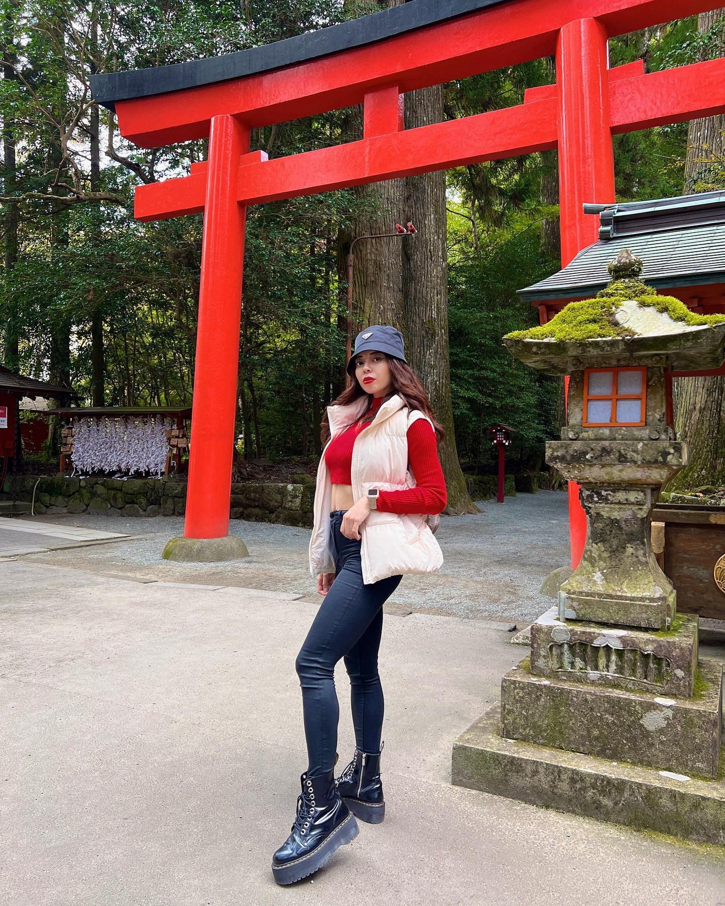 関東最強パワースポットと言っても過言ではない🐉
箱根神社は関東の氏神様だし金運めっちゃあがる！💰

#パワースポット #パワスポ #パワスポ巡り #パワースポット巡り #パワースポット神社 #神社 #神社巡り #箱根旅行 #箱根 #箱根神社 #旅行 #キャバクラ #キャバ嬢 #水商売 #歌舞伎町