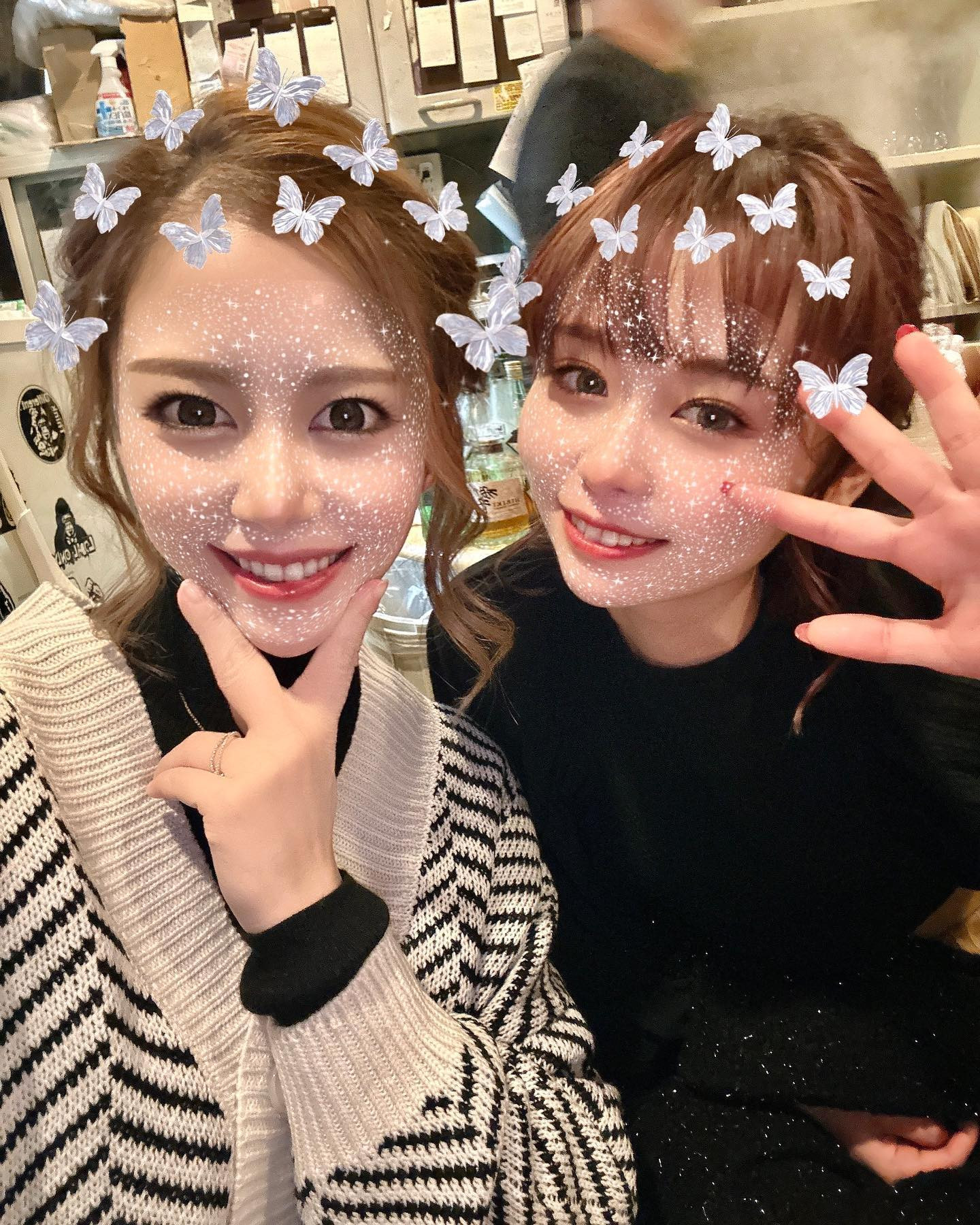 昨日は大好きな先輩たちからお呼びがかかりまして💓
キラとわたし、速攻で飛んで行ったよね💨✨

キラと同じお店じゃないのにこんなに会ってるの冷静にうけるw

@helena_hibikigroup 

　

#クラブヘレナ #ヘレナ #響グループ #水沢愛美 #札幌 #すすきの #北海道 #ニュークラブ #ニュークラ嬢 #すすきのニュークラ #ラウンジ #ラウンジ嬢 #キャバクラ #キャバ嬢 #ホステス #道産子 #美女スタグラム #求人 #自撮り #ヘアアレンジ #キャバキャバ #hokkaido #sa