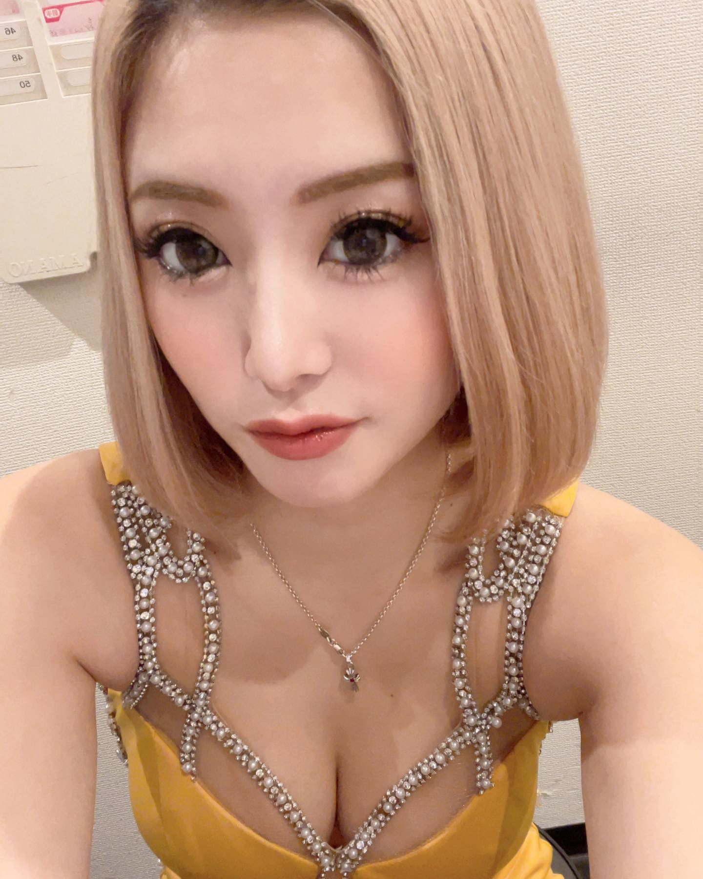 最近、顔変わったのかな？
今までの加工盛れない🥺🥺🥺

#蕨#clubtantra #tantra #キャバクラ #キャバクラ嬢 #キャバ嬢 #ナイトスタイル #キャバキャバ #あや