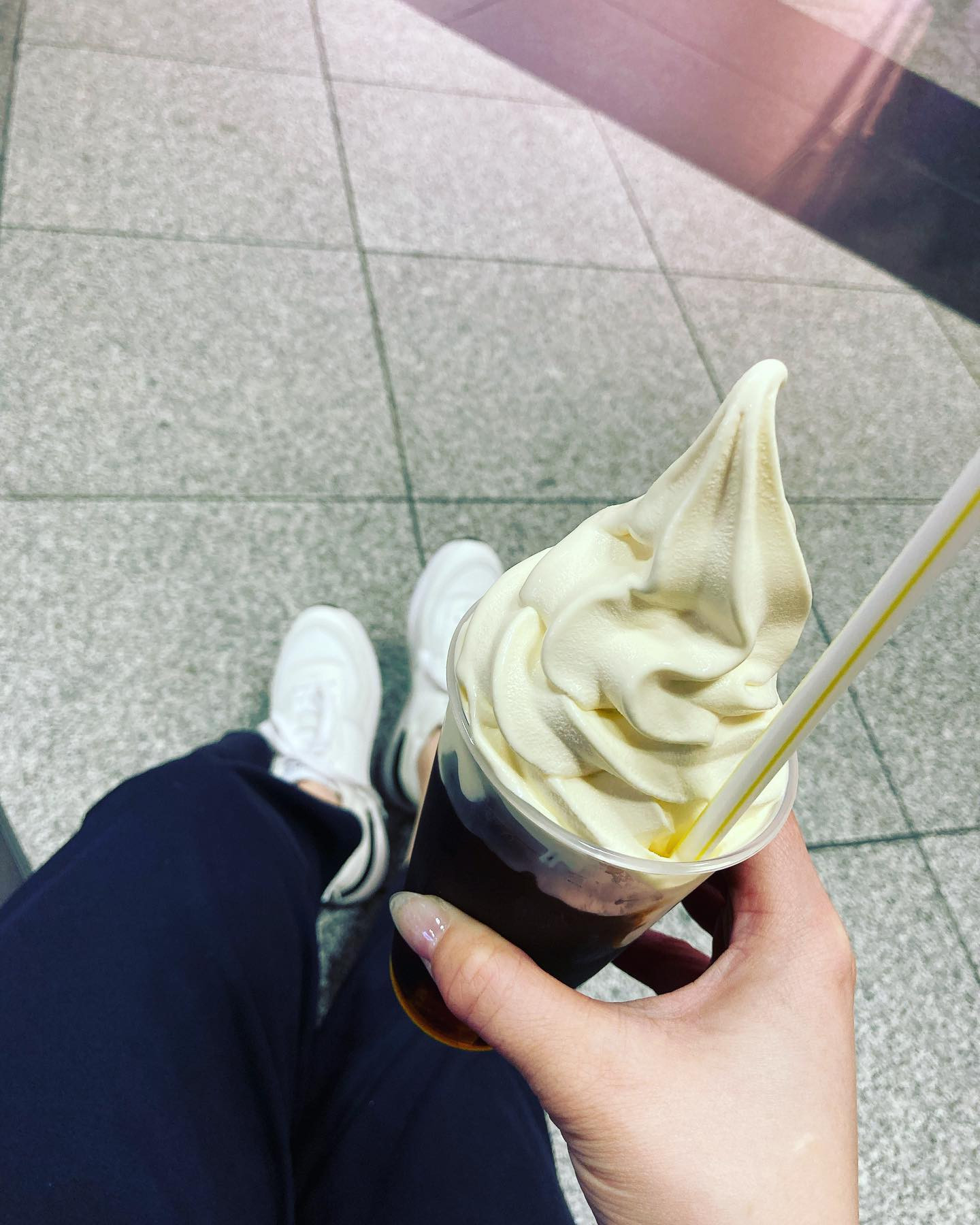 もう寒いね🍦
#ソフトクリーム
#コーヒーフロート
#airport