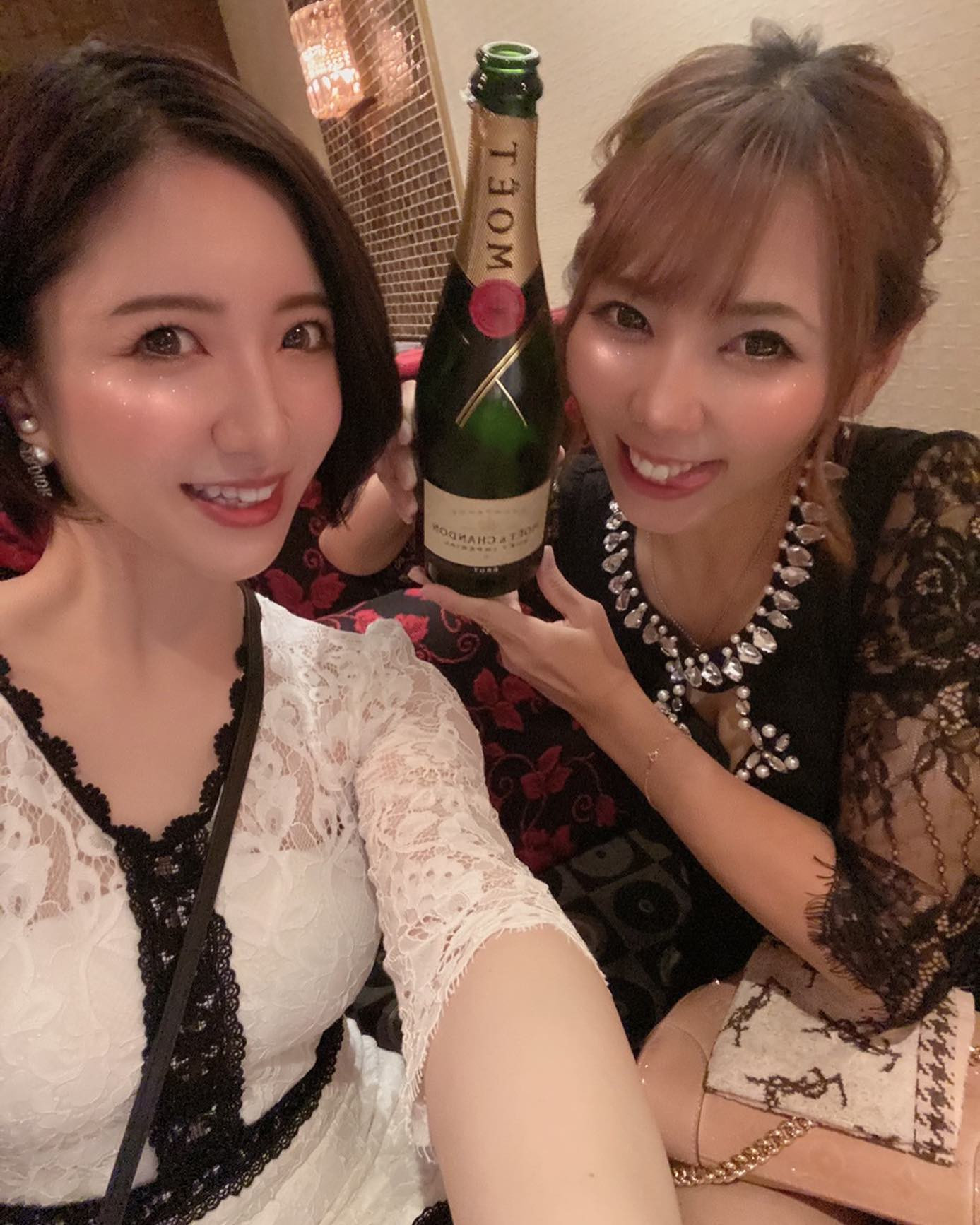 いつしかるったんが入れてくれたやーつー💕

最近シャンパンが美味しく感じるようになった⭐️

ビールも少し飲めるようになった♬

大人になったかも😂