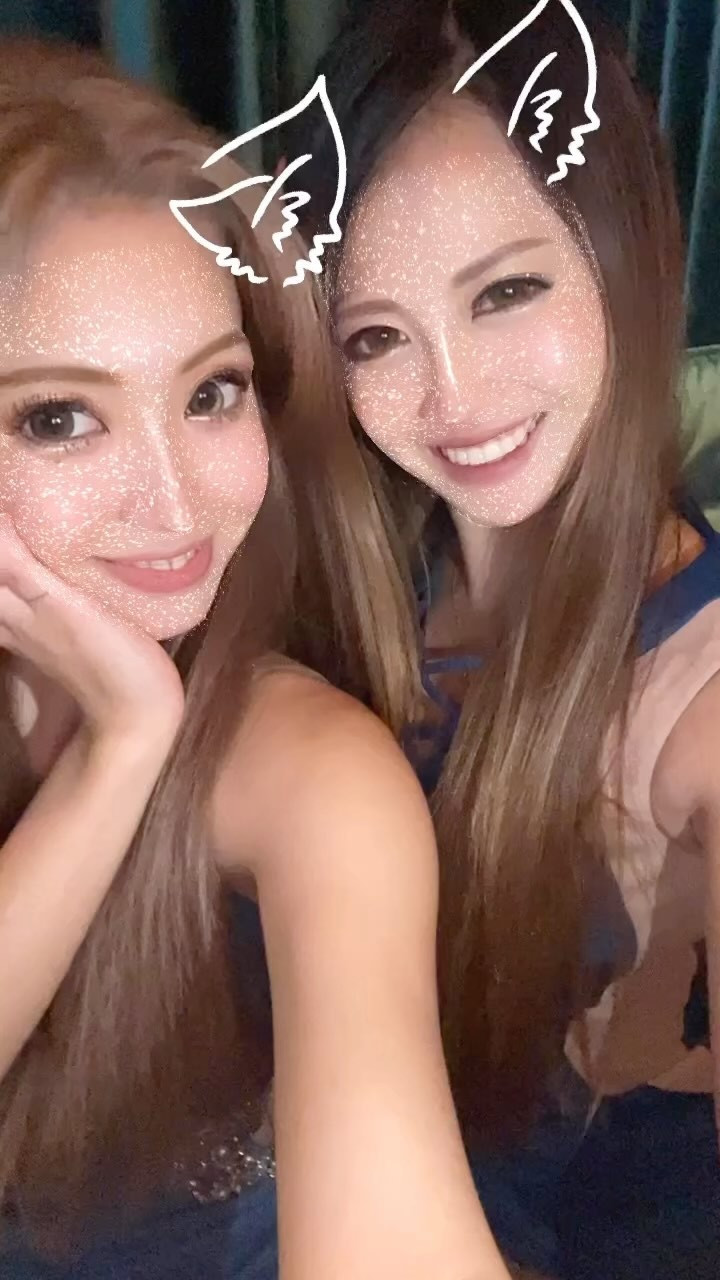 今年もあと2週間だあ💦
はぁ〜ロングにしたい〜！！！

本日出勤です！！
よろしくお願いします🙇‍♀️💗

#蕨 #clubtantra #tantra #タントラ #キャバクラ #キャバクラ嬢 #キャバ嬢 #キャバキャバ #ナイトスタイル #あや