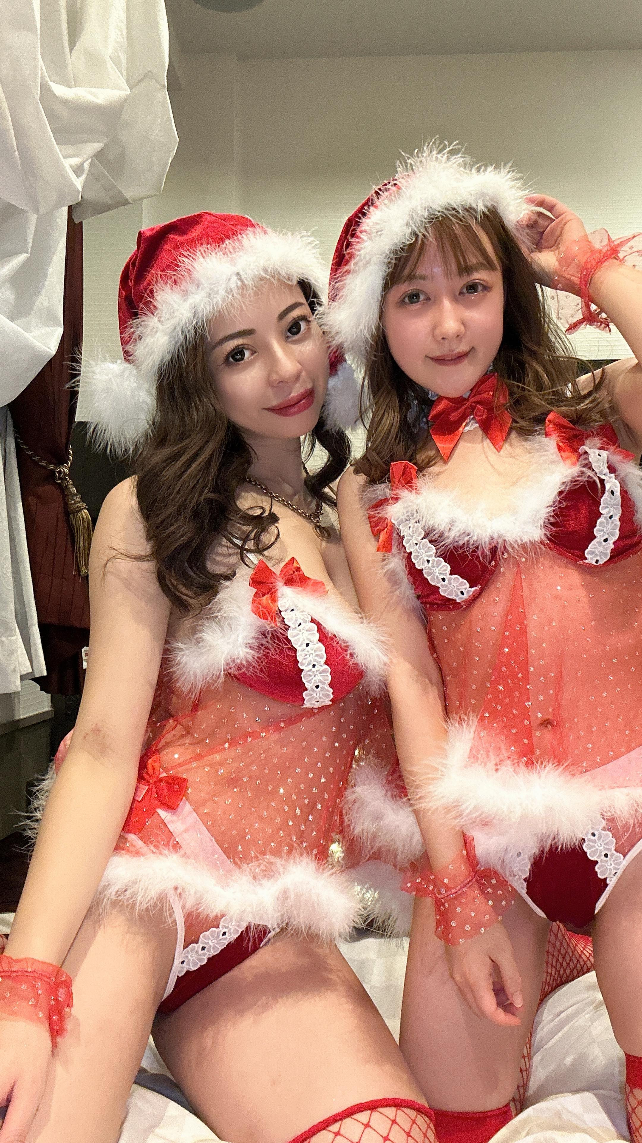 サンタなのでプレゼント準備しまーす😆💓💓💓

#クリスマス #クリスマスプレゼント #サンタコス #サンタ #サンタコスプレ #ジングルベル #聖なる夜 #クリスマスイブ #サンタクロース #クリスマスパーティー #xmasparty #christmas #いいね返し