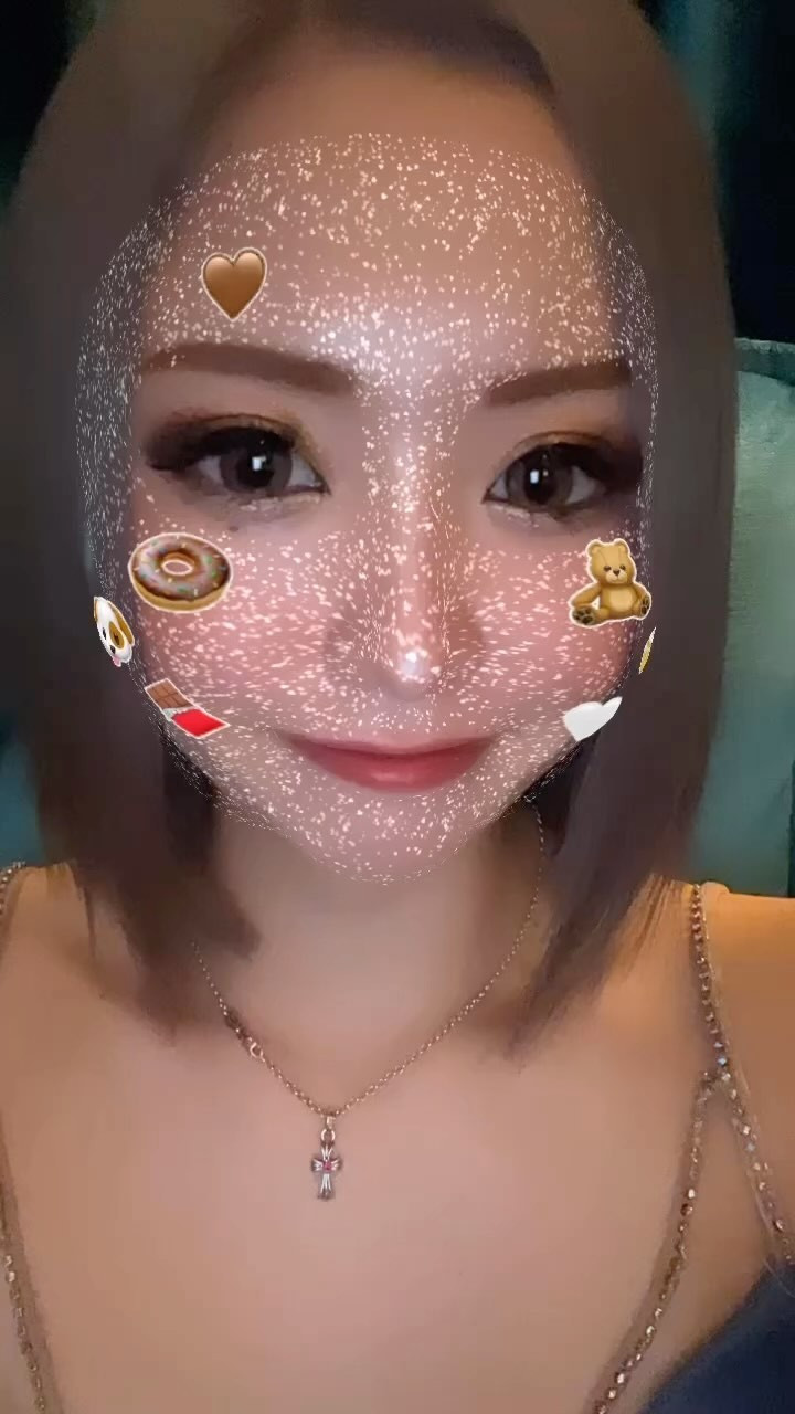 酔っ払うと最近店長を探しに行ってるみたい😂😂
何を話したかすら覚えてないのに💧💧

#蕨#clubtantra #tantra#タントラ #キャバクラ #キャバクラ嬢 #キャバ嬢 #キャバキャバ #ナイトスタイル #あや